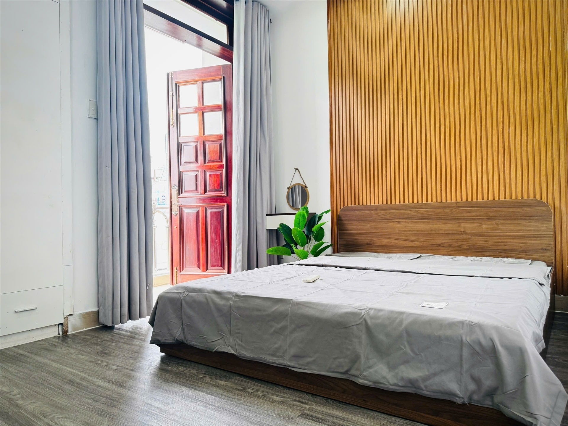 Phòng trọ AH Home Nguyễn Minh Hoàng - Tân Bình - Phòng (*)