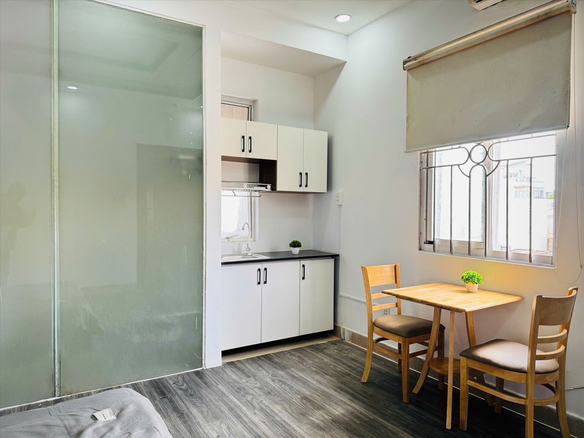 Phòng trọ Studio 30m2 tại AH Home Nguyễn Minh Hoàng - Tân Bình - Phòng bếp