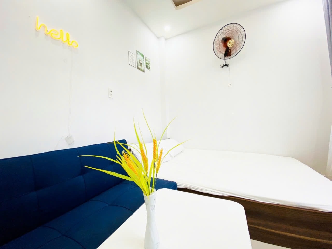 Phòng trọ Studio 25m2 tại Home 365 Chấn Hưng - Tân Bình - Phòng khách