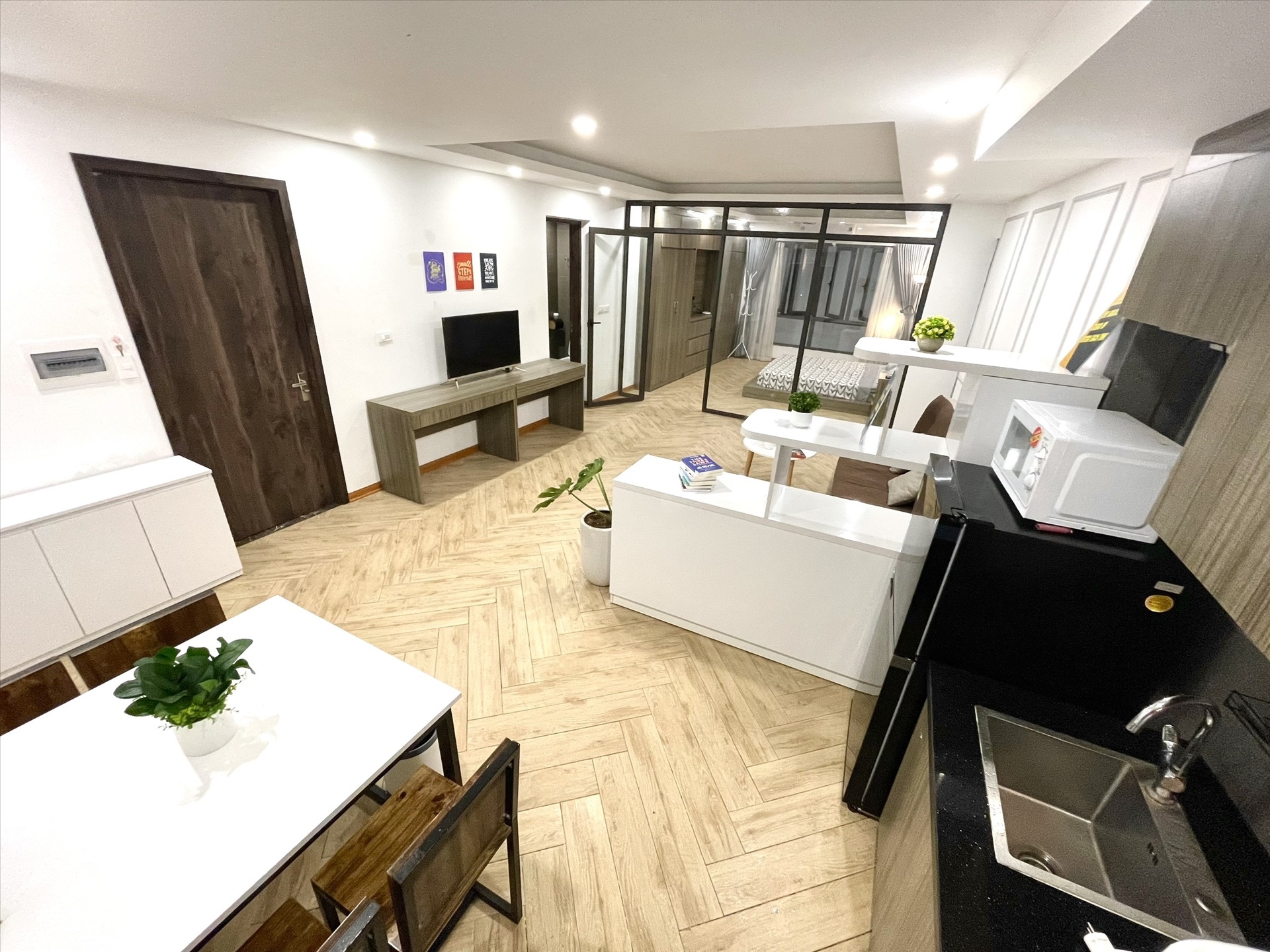 Phòng trọ Airstay Yên Hoa - Tây Hồ - Phòng (*)