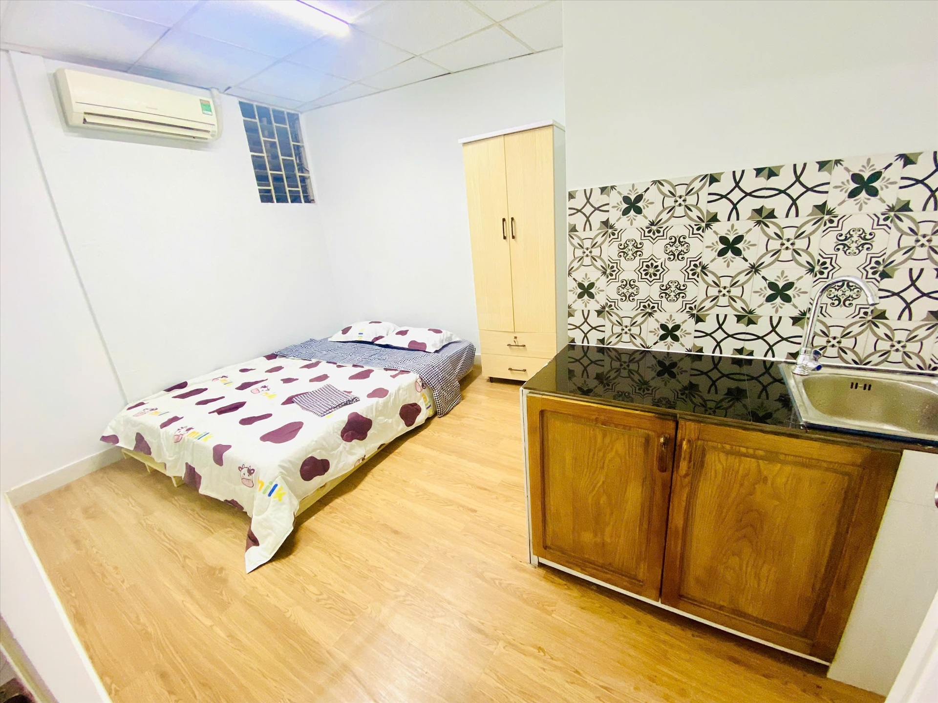 Phòng trọ Studio 25m2 tại Hoa Mây Home 1 Âu Dương Lân - Quận 8 - Phòng khách