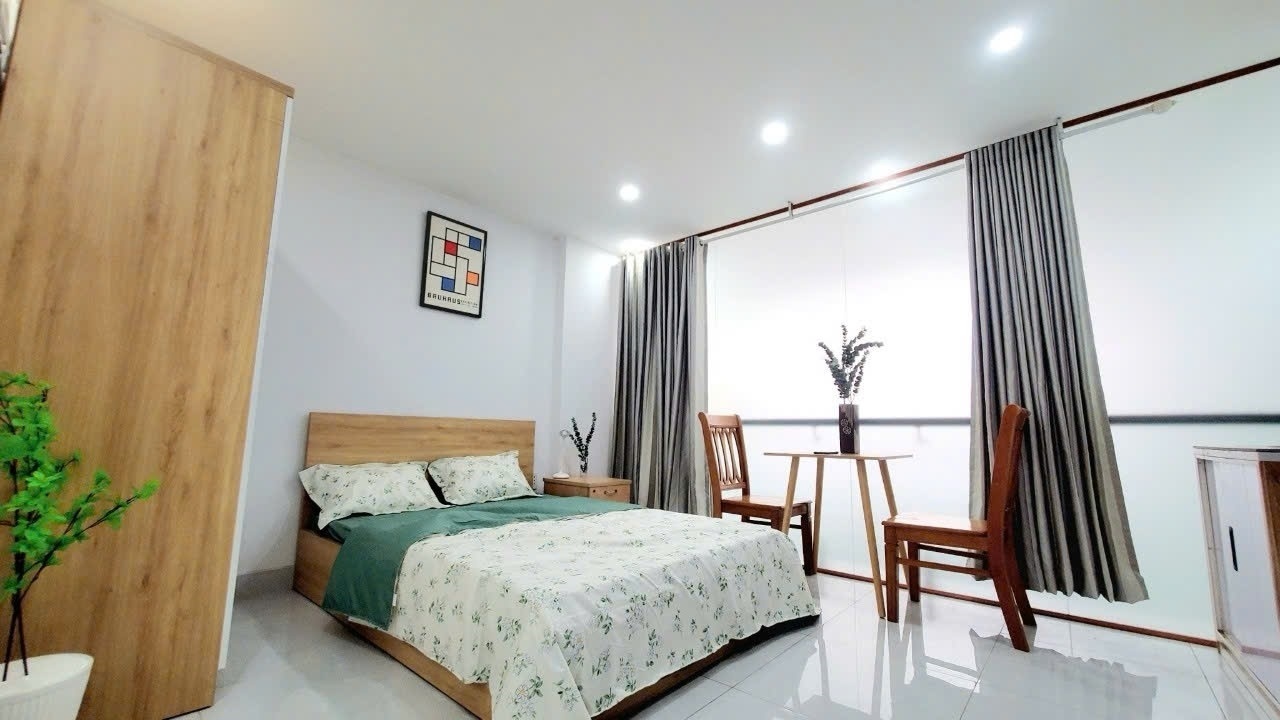 Phòng trọ HT House Lê Văn Sỹ - Quận 3 - Phòng (*)