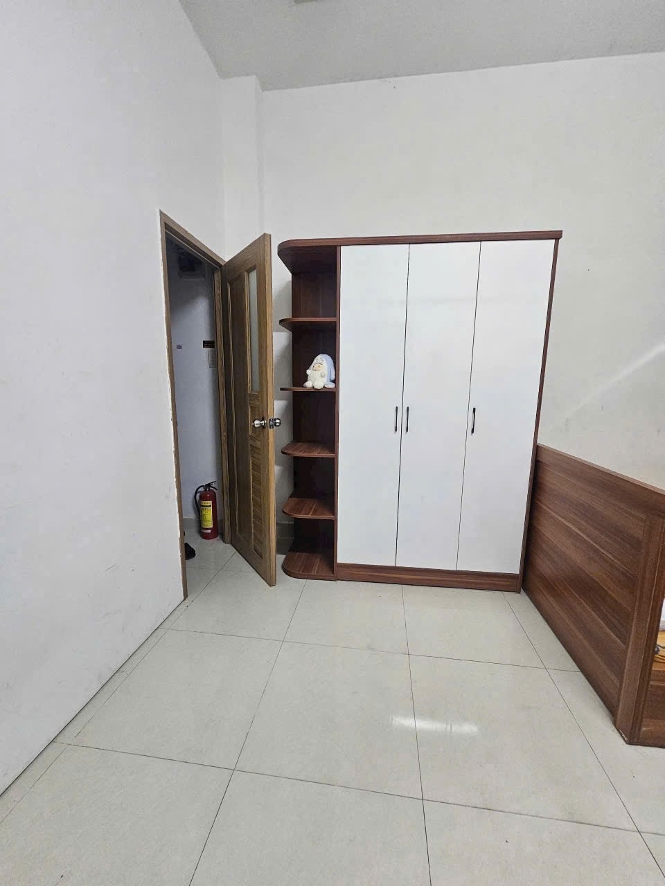 Phòng trọ NQB Home Huỳnh Văn Bánh - Phú Nhuận - Phòng (*)