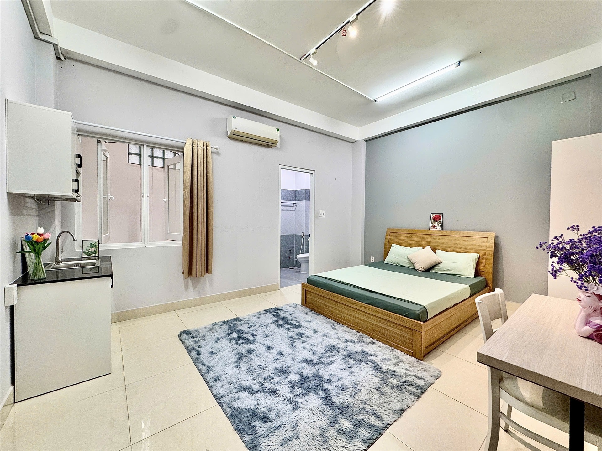 Phòng trọ CN House Vườn Chuối - Quận 3 - Phòng (*)