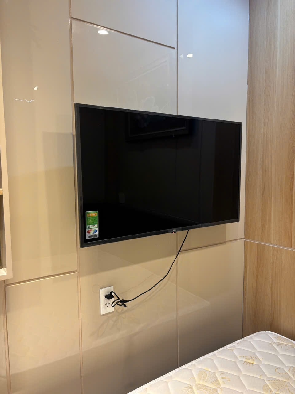 Phòng trọ CH Home Trần Bình Trọng - Quận 5 - Phòng (*)