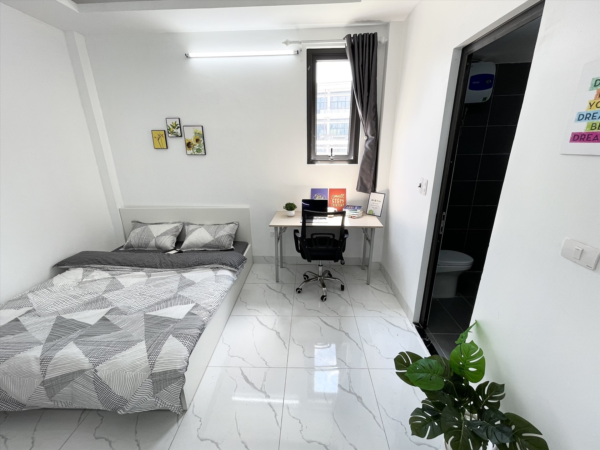 Phòng trọ Airstay Lê Thanh Nghị - Hai Bà Trưng - Phòng (*)