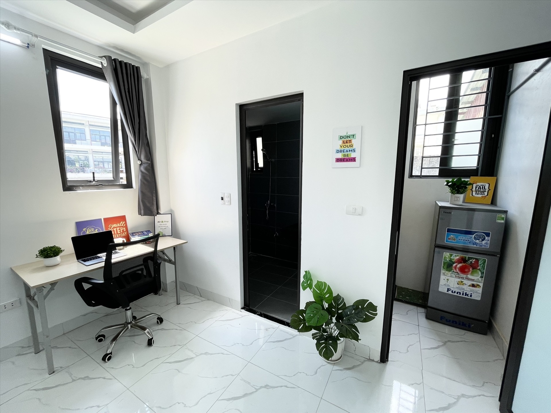 Phòng trọ Airstay Lê Thanh Nghị - Hai Bà Trưng - Phòng (*)