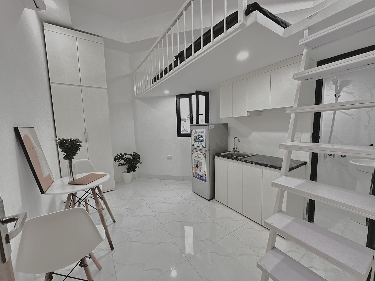 Phòng trọ Duplex 15m2 tại DreamHouse Hoàng Quốc Việt - Cầu Giấy - Phòng khách