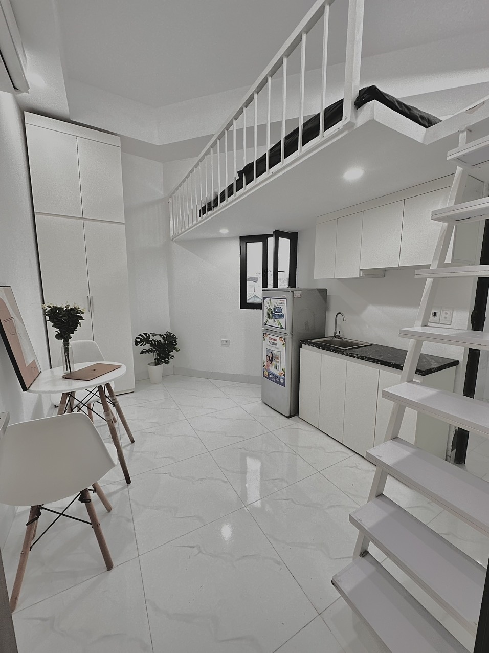 Phòng trọ Duplex 15m2 tại DreamHouse Hoàng Quốc Việt - Cầu Giấy - Phòng khách