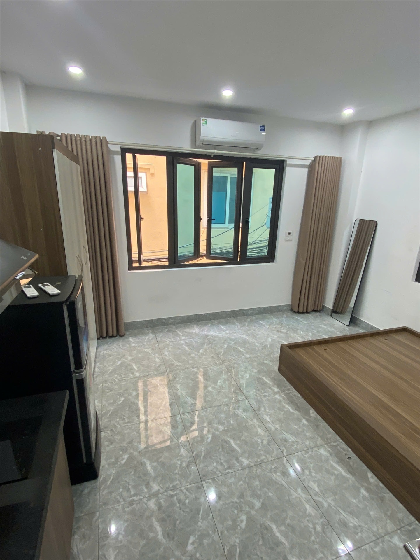 Phòng trọ Studio 27m2 tại DreamHouse Mỹ Đình - Nam Từ Liêm - Phòng khách