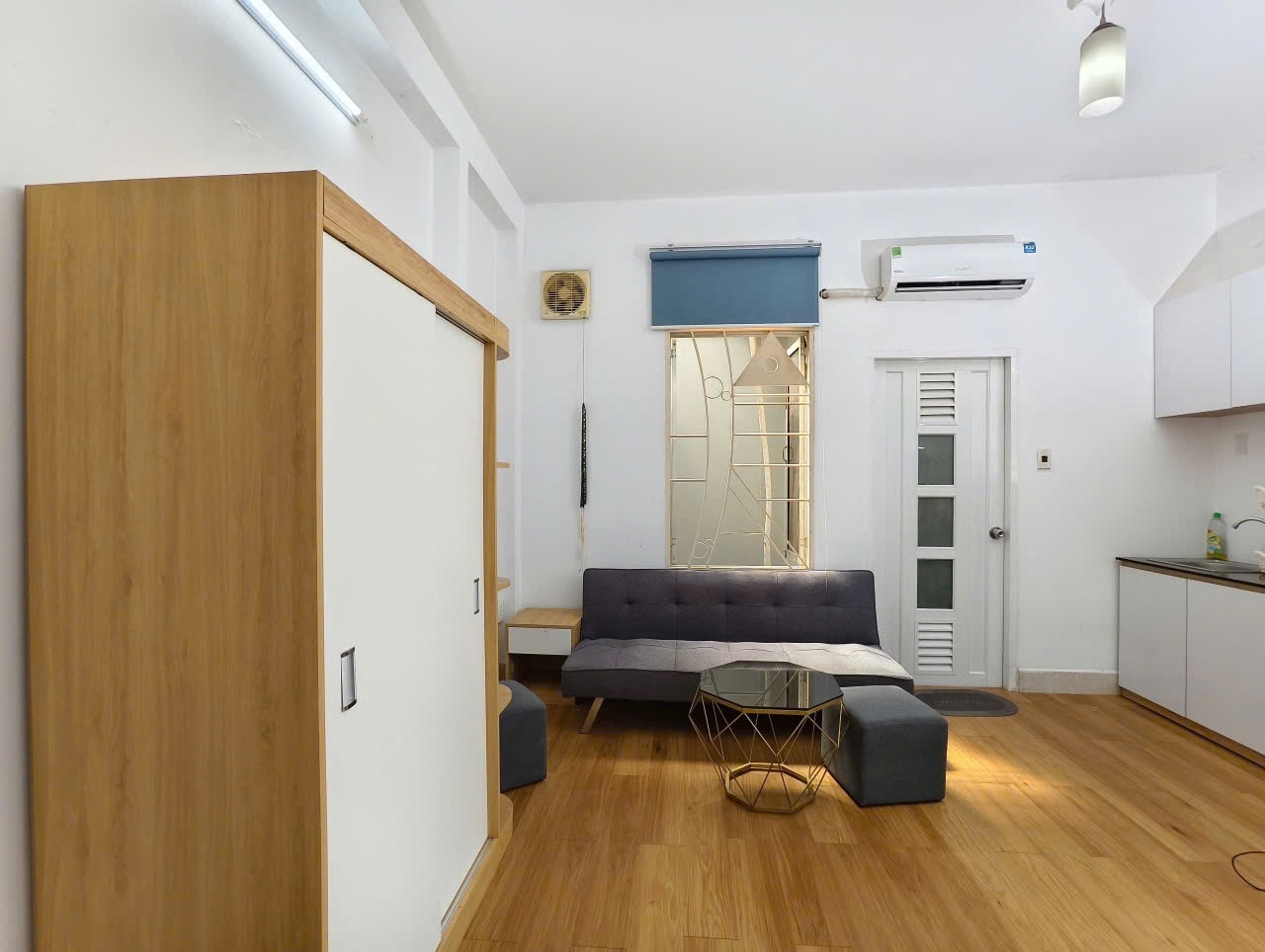 Phòng trọ SHouse Bàn Cờ - Quận 3 - Phòng (*)