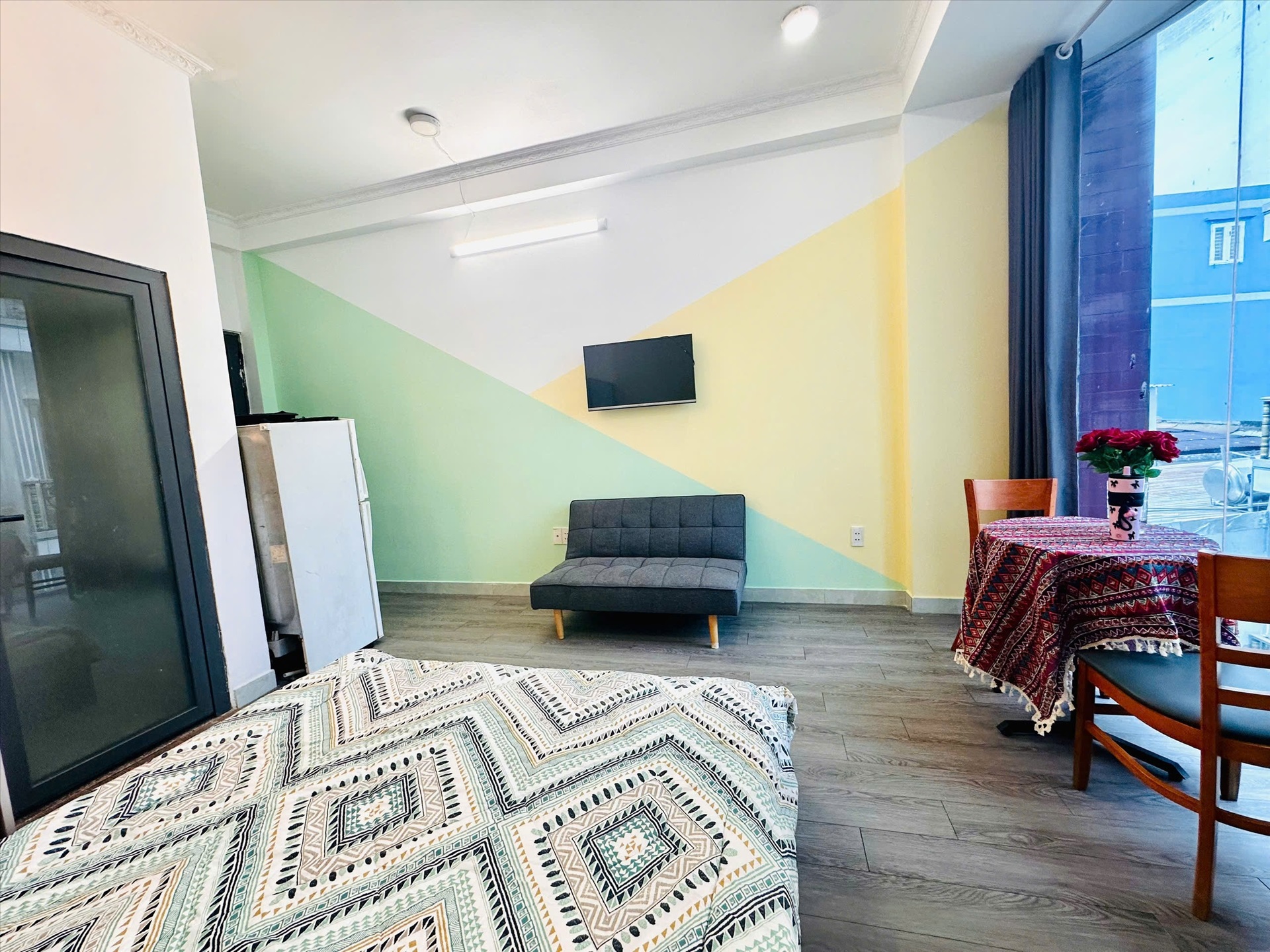 Phòng trọ Studio 25m2 tại Hoa Mây Home Dương Bá Trạc - Quận 8 - Phòng khách