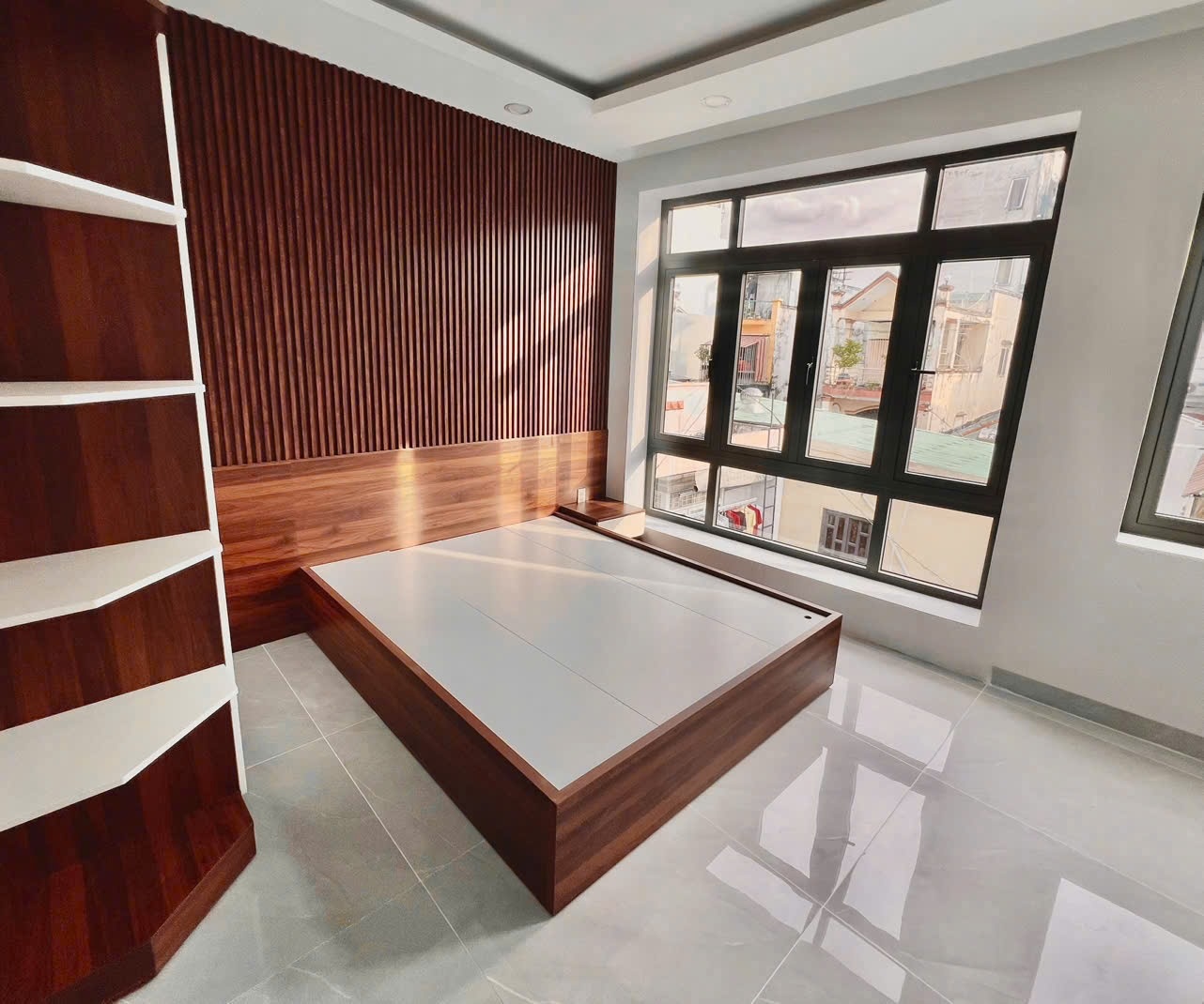 Phòng trọ SQ House Xô Viết Nghệ Tĩnh - Bình Thạnh - Phòng (*)