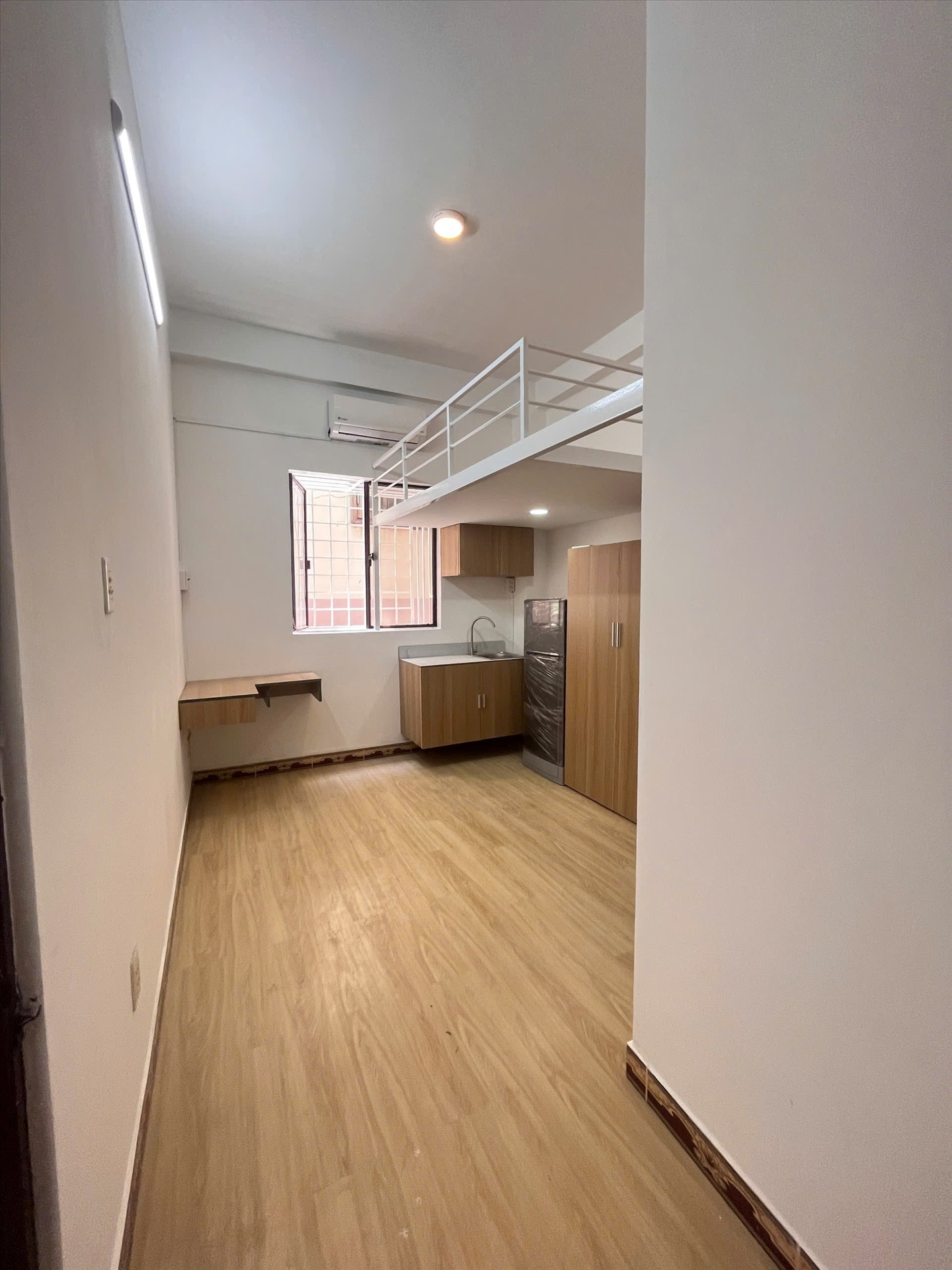 Phòng trọ Duplex 20m2 tại Redhome Đường 3/2 - Quận 10 - Phòng khách
