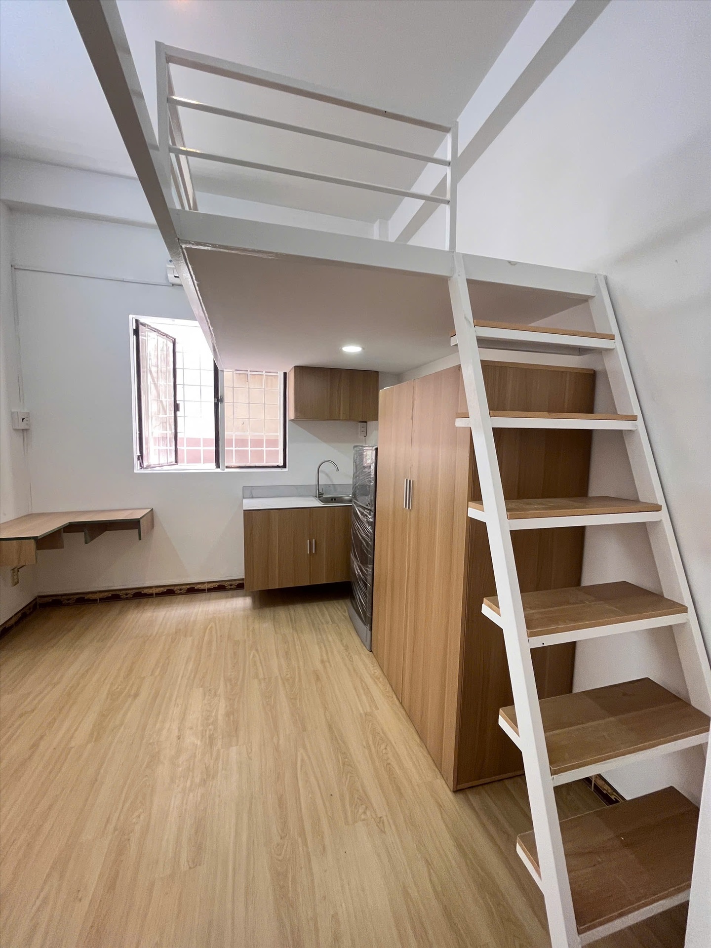 Phòng trọ Duplex 20m2 tại Redhome Đường 3/2 - Quận 10 - Phòng khách