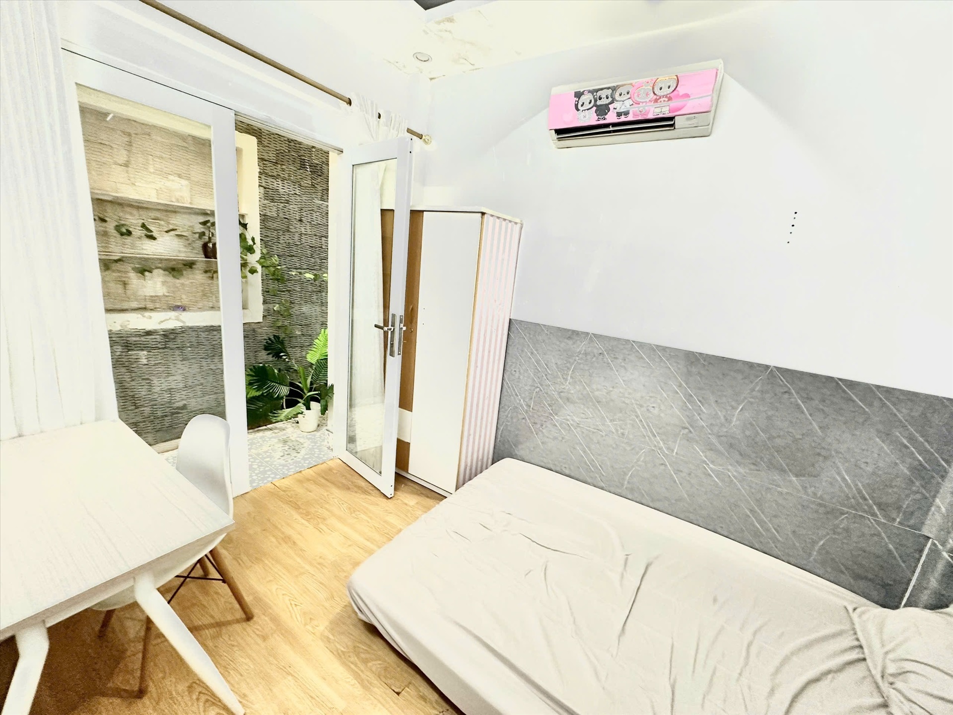 Phòng trọ Sumi House Đoàn Văn Bơ - Quận 4 - Phòng (*)