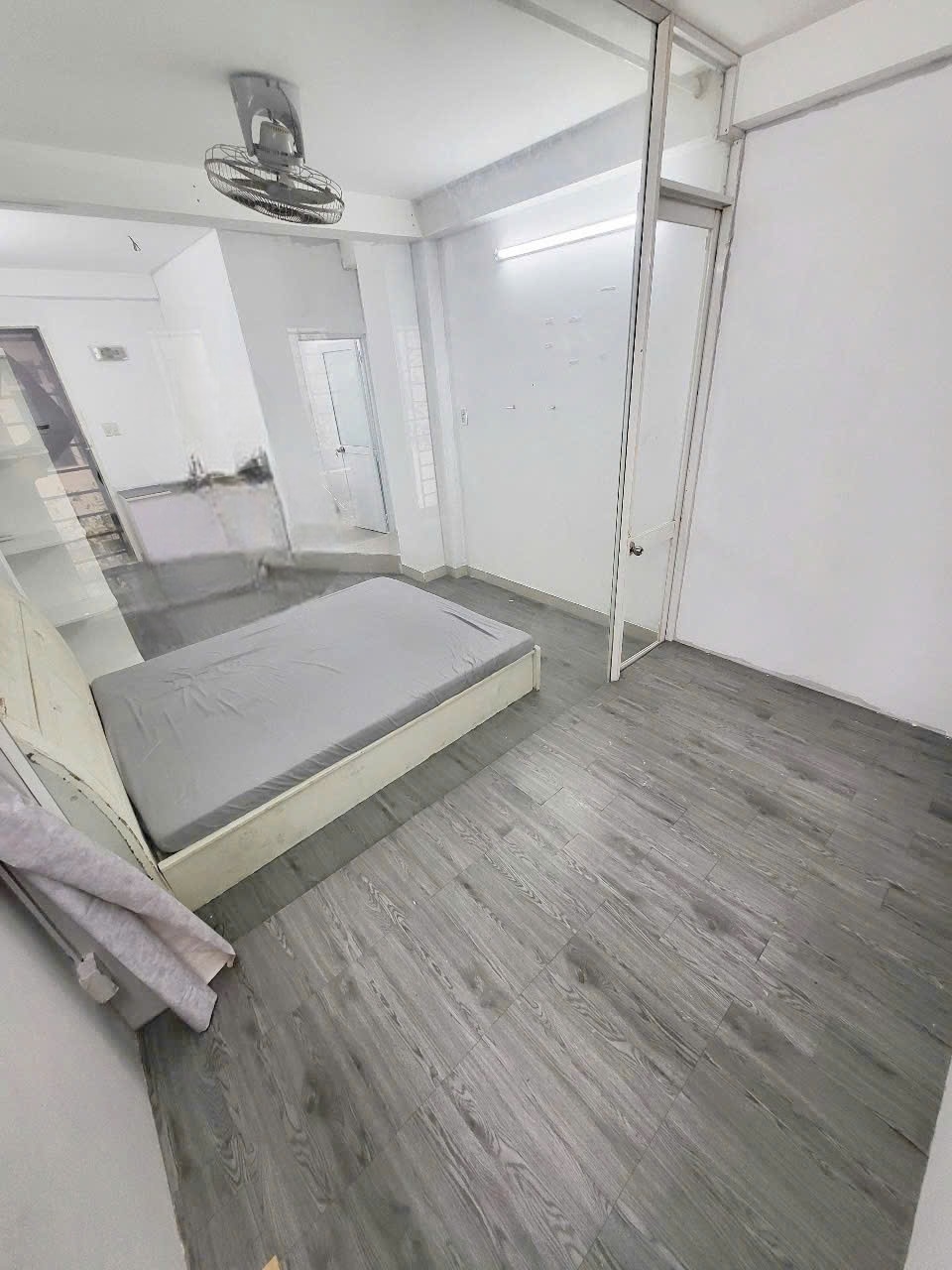 Phòng trọ LinLiu Home Nguyễn Thiện Thuật - Quận 3 - Phòng (*)