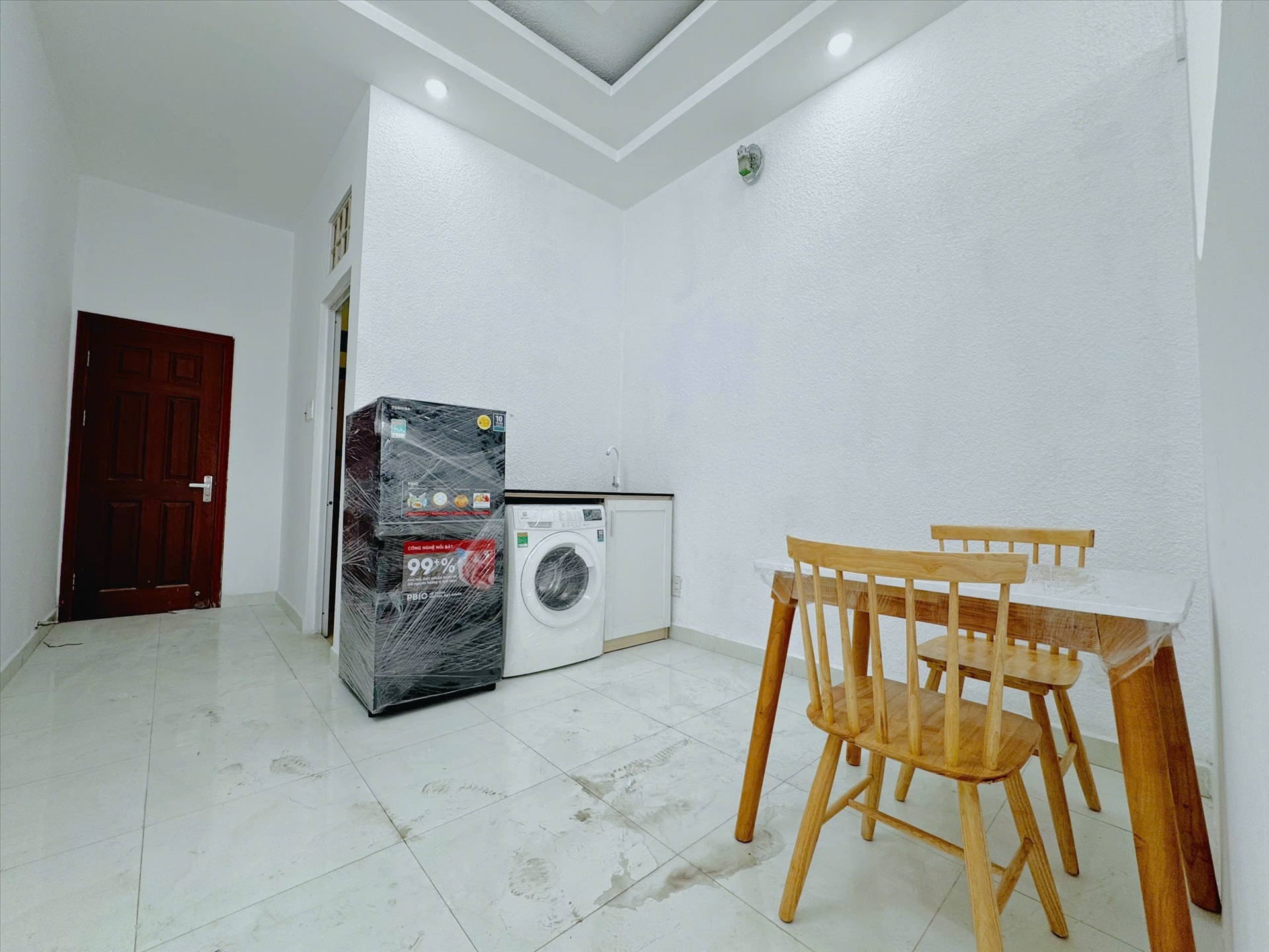 Phòng trọ UD House Cách Mạng Tháng Tám - Tân Bình - Phòng (*)