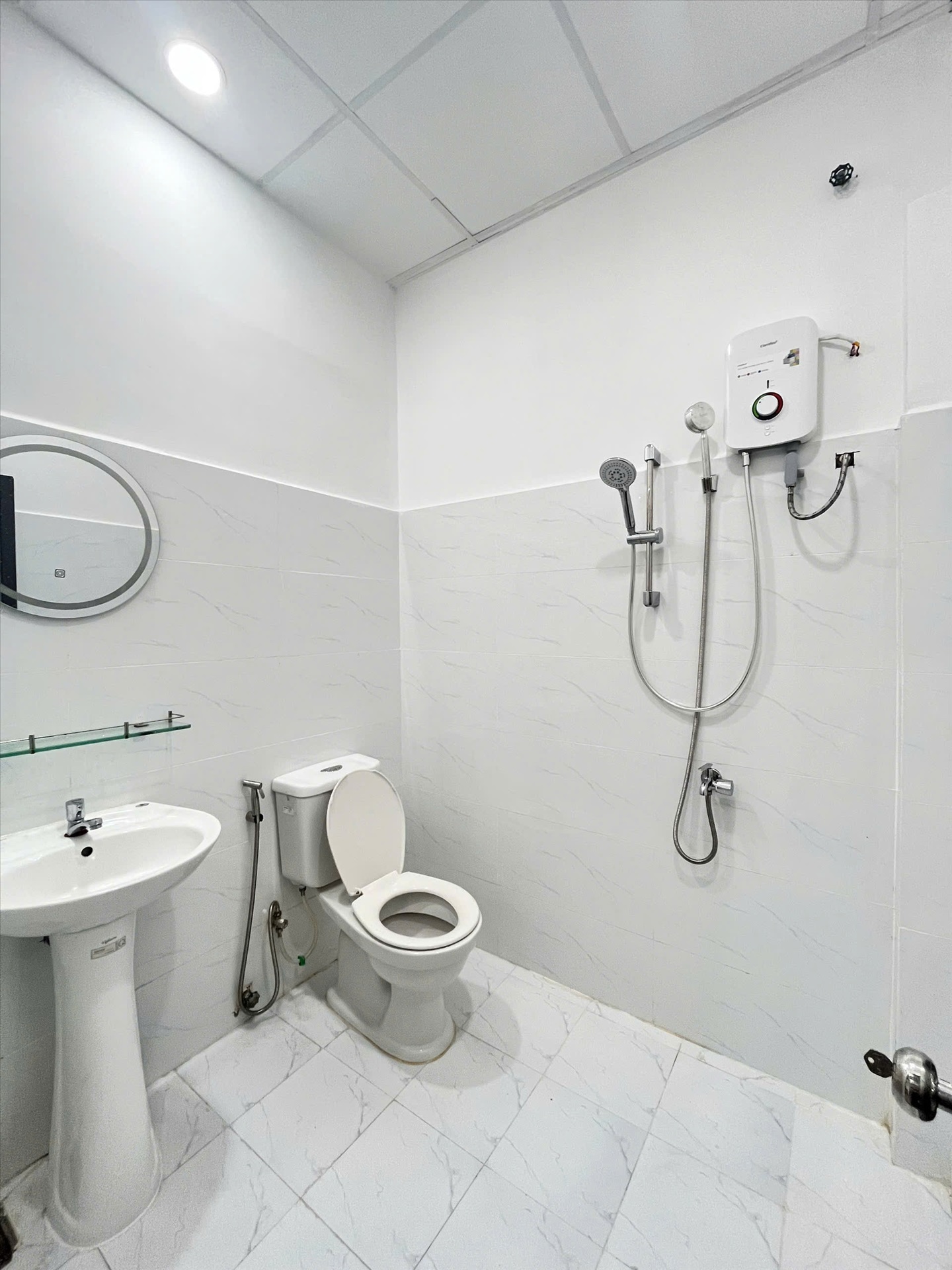 Phòng trọ Studio 25m2 tại Pika House Tân Sơn - Tân Bình - Phòng tắm