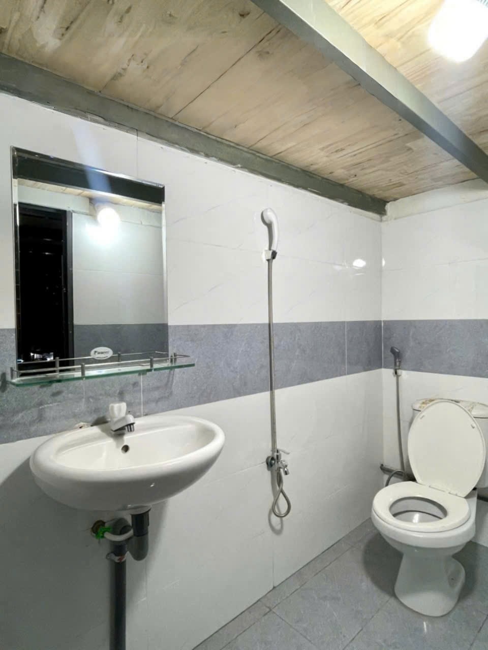 Phòng trọ Duplex 20m2 tại TBD Home Thống Nhất - Gò Vấp - Phòng tắm