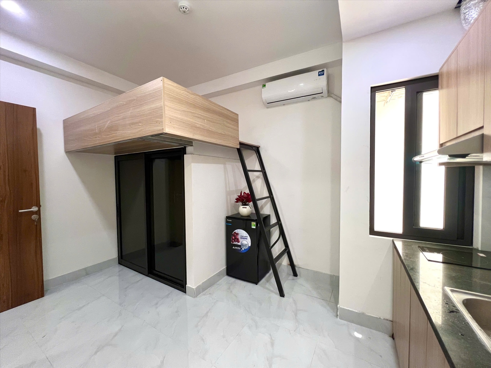 Phòng trọ Duplex 18m2 tại ND Home Lê Đức Thọ - Nam Từ Liêm - Phòng khách