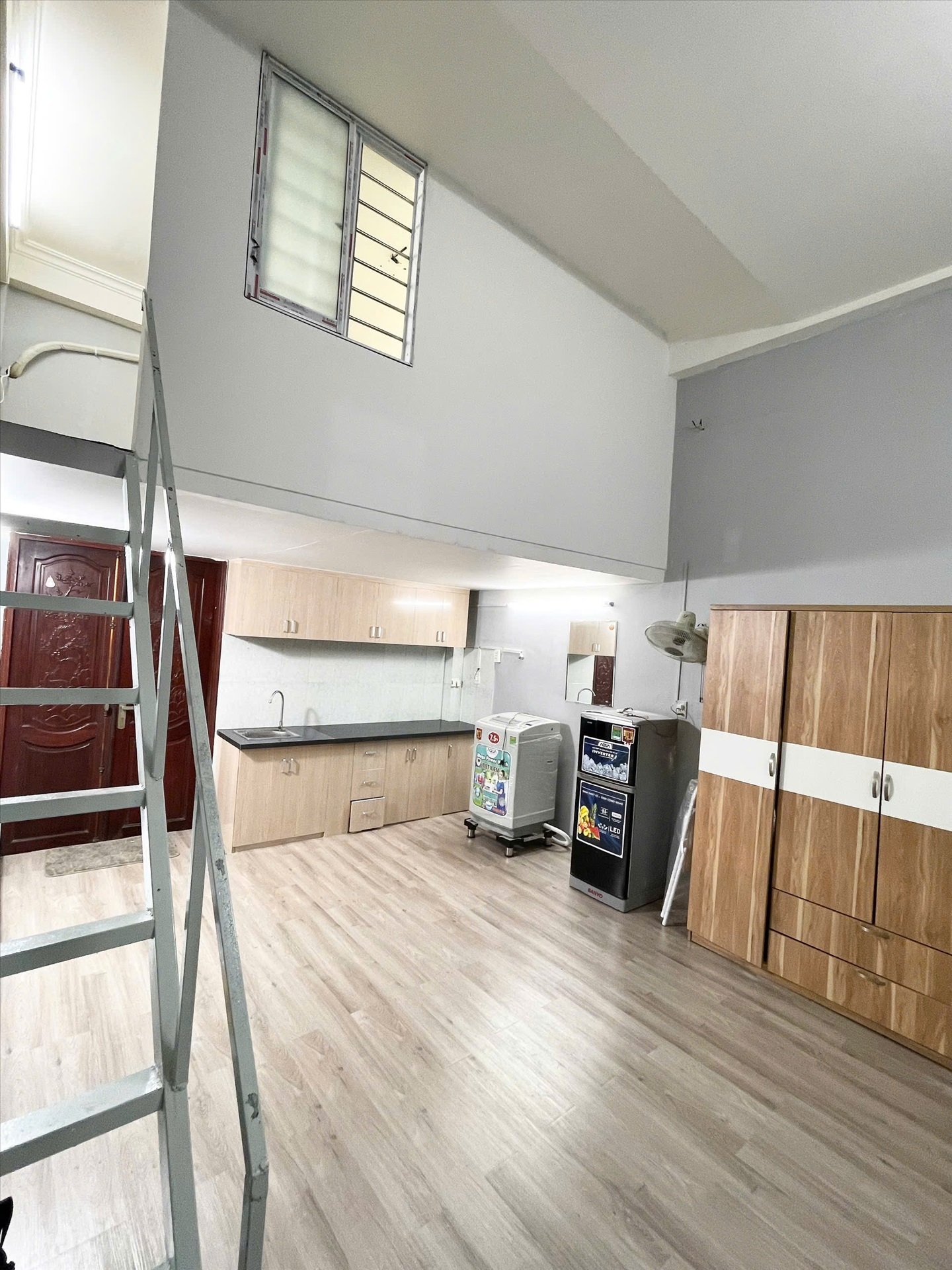 Phòng trọ Duplex 40m2 tại AT Home Nguyễn Gia Trí - Bình Thạnh - Phòng khách