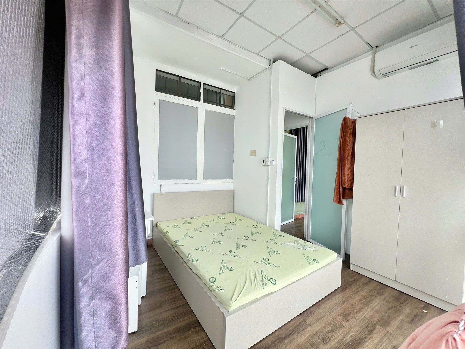 Phòng trọ NT House Lê Văn Sỹ - Quận 3 - Phòng (*)