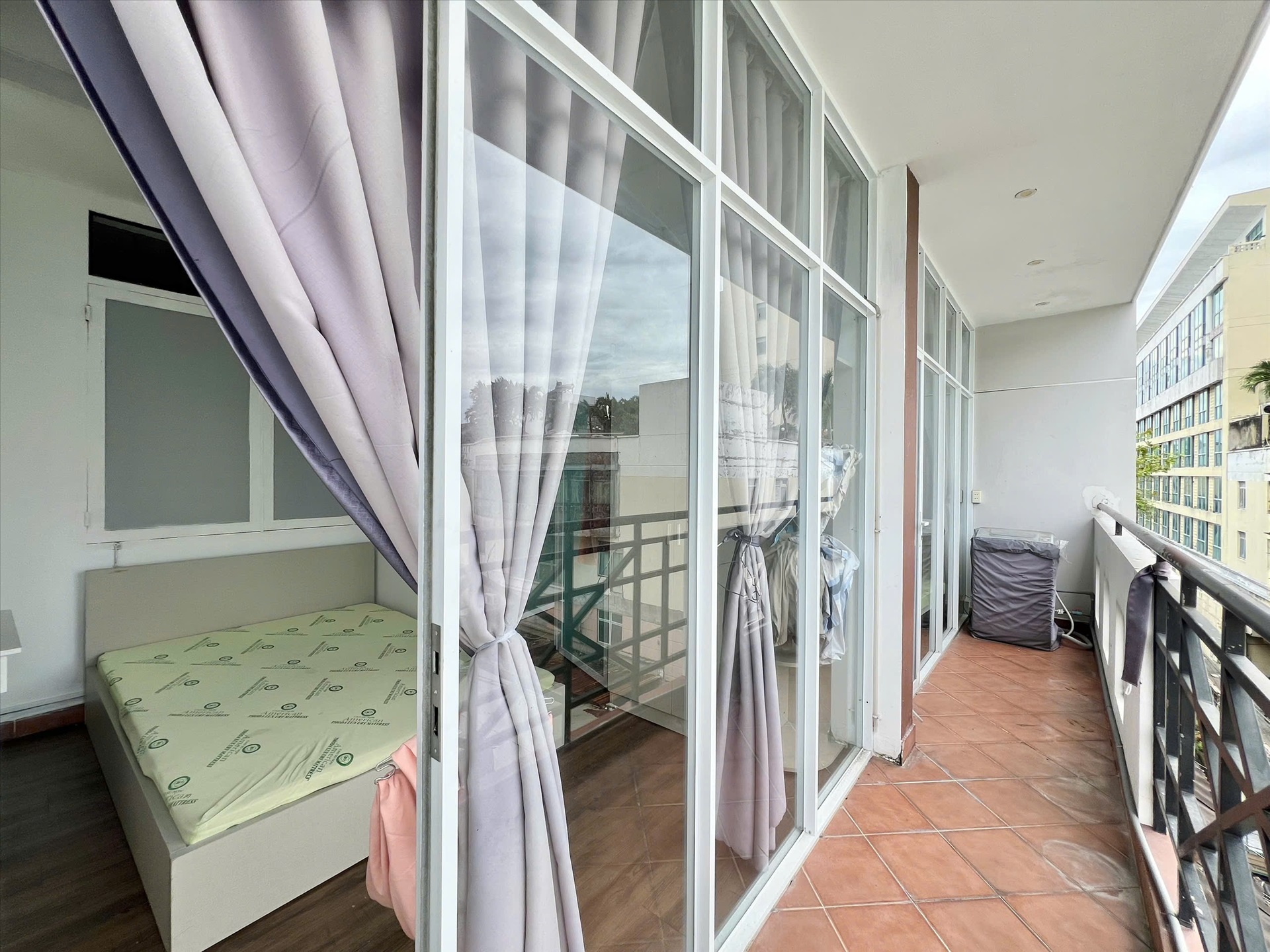 Phòng trọ 2 Phòng ngủ 50m2 tại NT House Lê Văn Sỹ - Quận 3 - Ban công