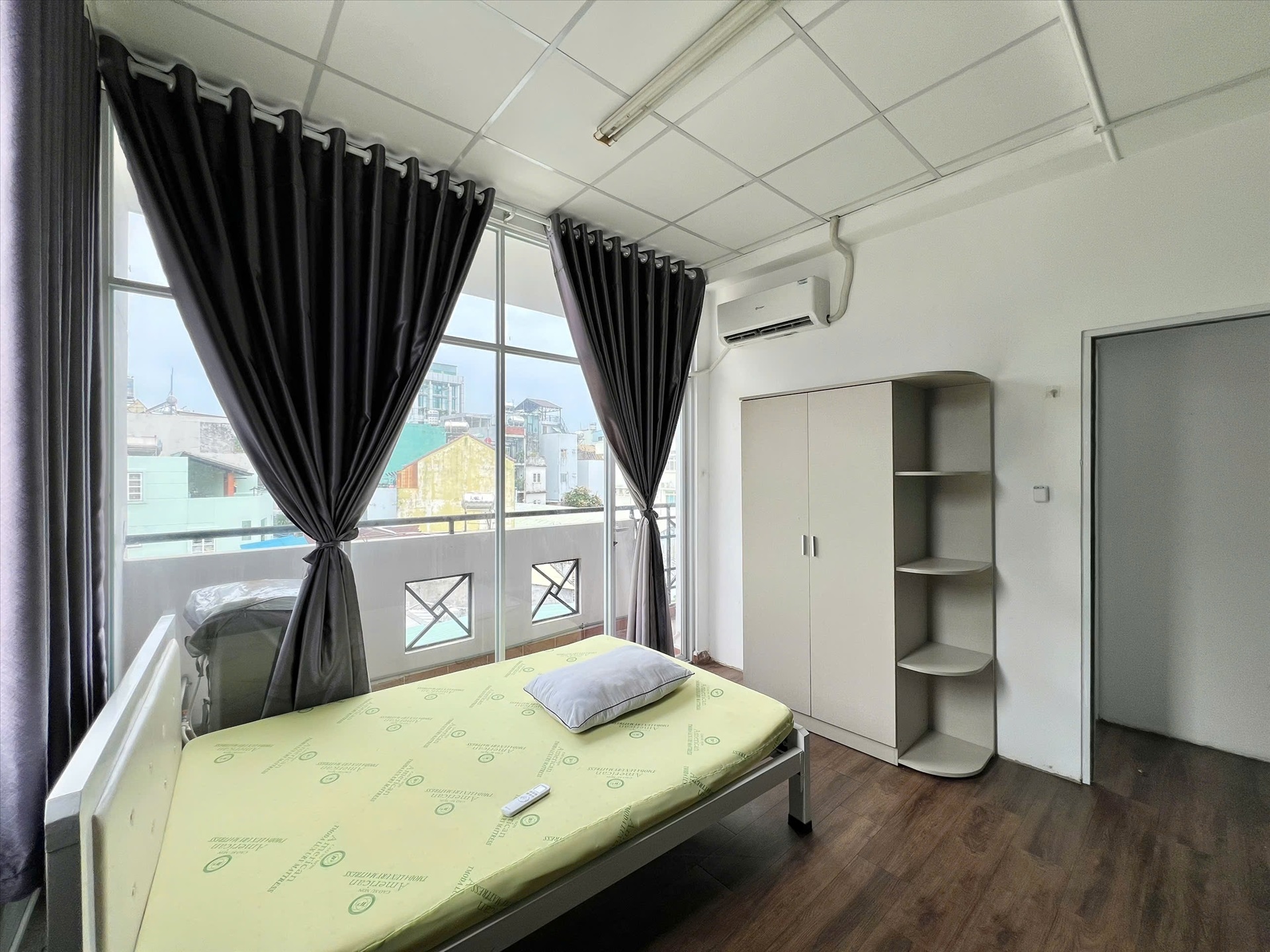 Phòng trọ 2 Phòng ngủ 50m2 tại NT House Lê Văn Sỹ - Quận 3 - Phòng ngủ