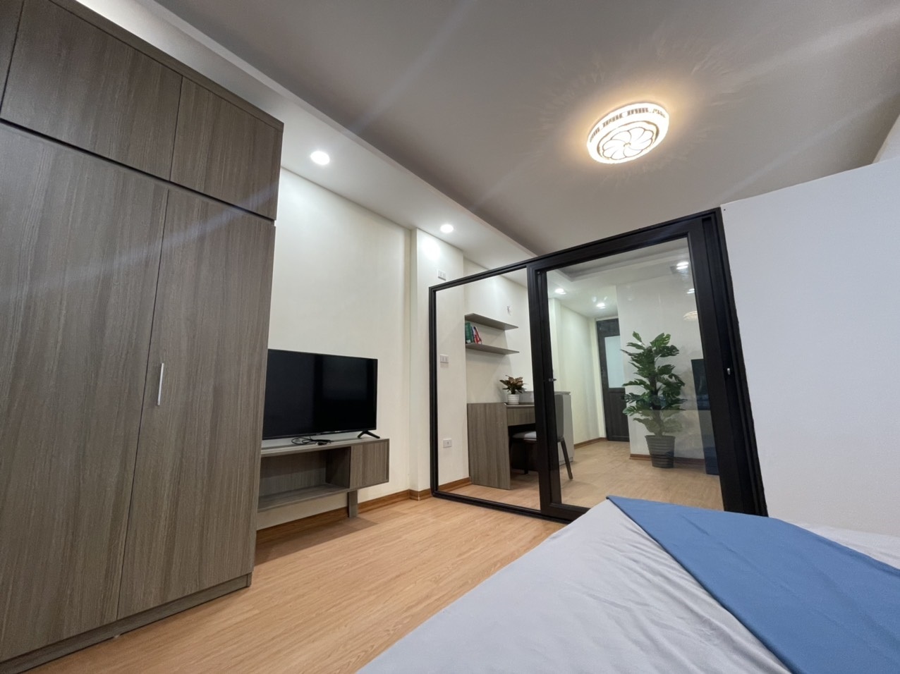 Phòng trọ Sunny Apartment Nguyễn Khang - Cầu Giấy - Phòng (*)