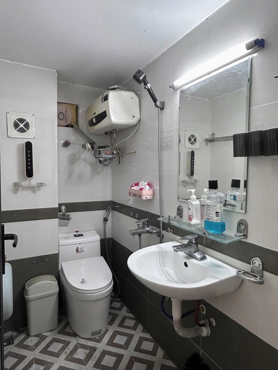 Phòng trọ Studio 35m2 tại Suha Home Trần Thái Tông - Cầu Giấy - Phòng tắm