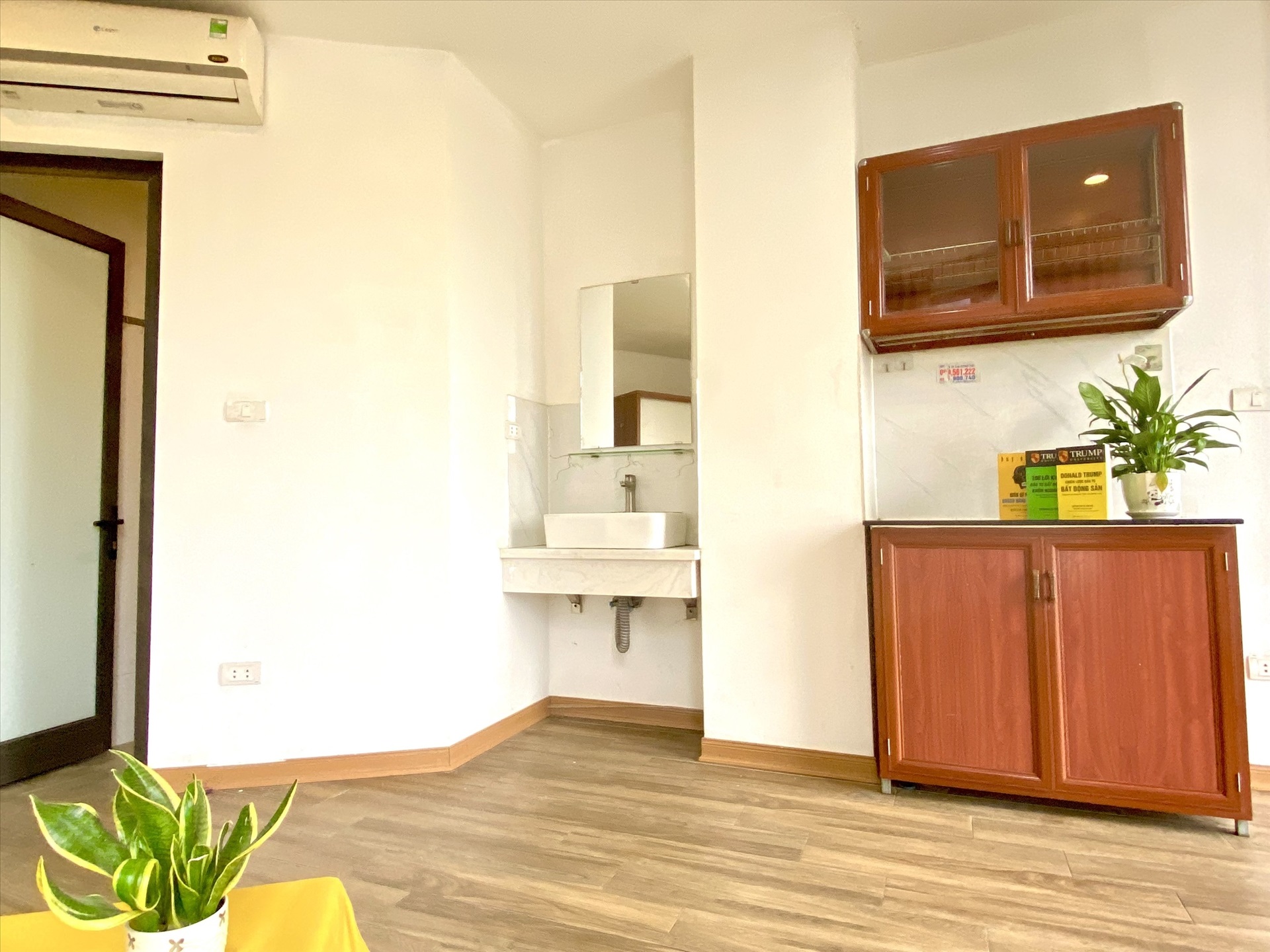 Phòng trọ Studio 28m2 tại Suha Home Doãn Kế Thiện - Cầu Giấy - Phòng khách