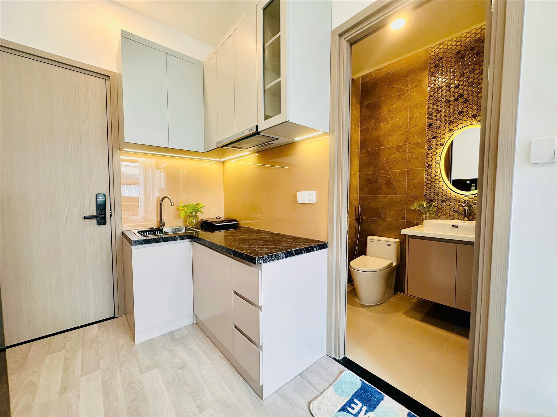 Phòng trọ Myla Homestay Lê Văn Sỹ - Quận 3 - Phòng (*)