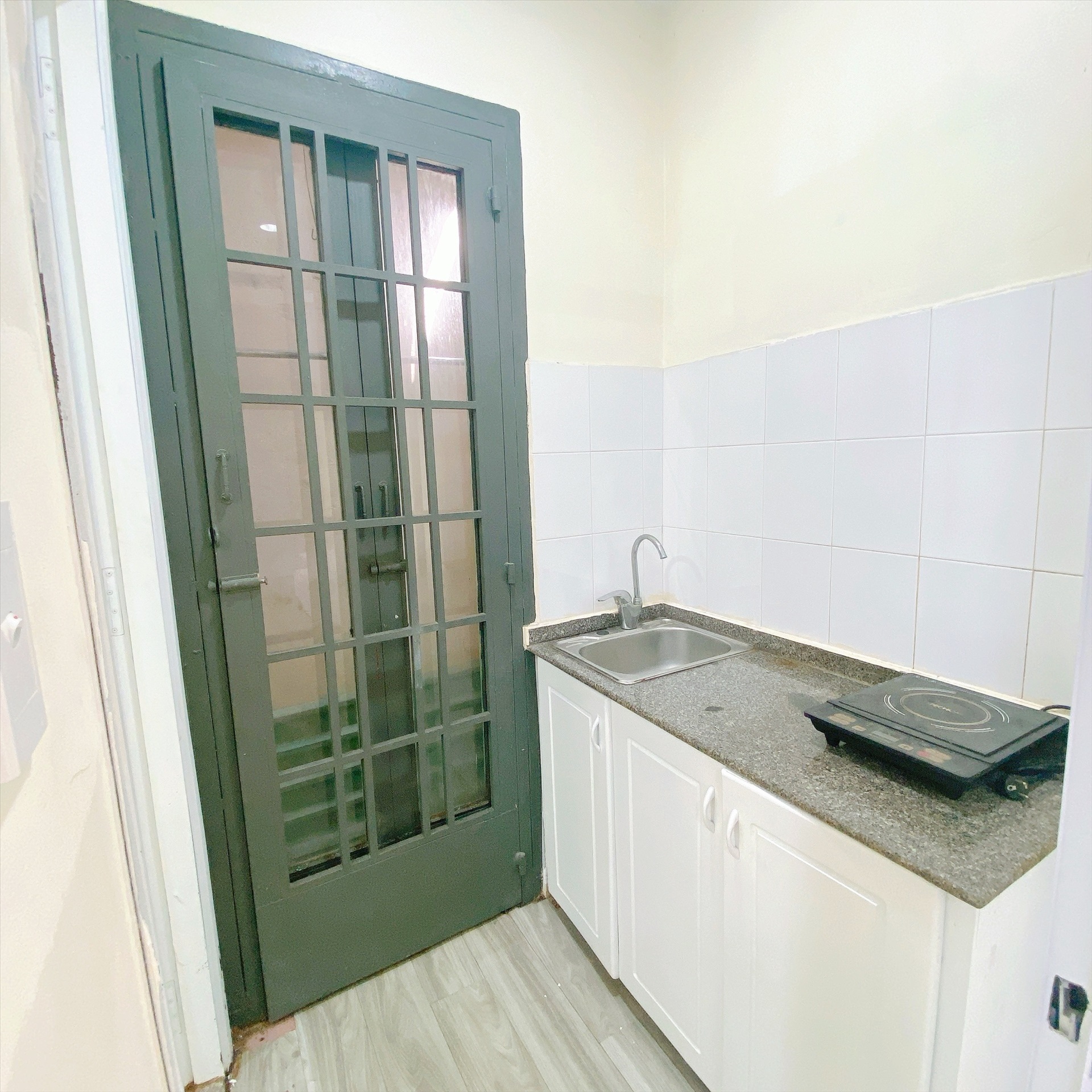 Phòng trọ 1 Phòng ngủ 25m2 tại Fam Home Thủ Khoa Huân - Quận 1 - Phòng bếp