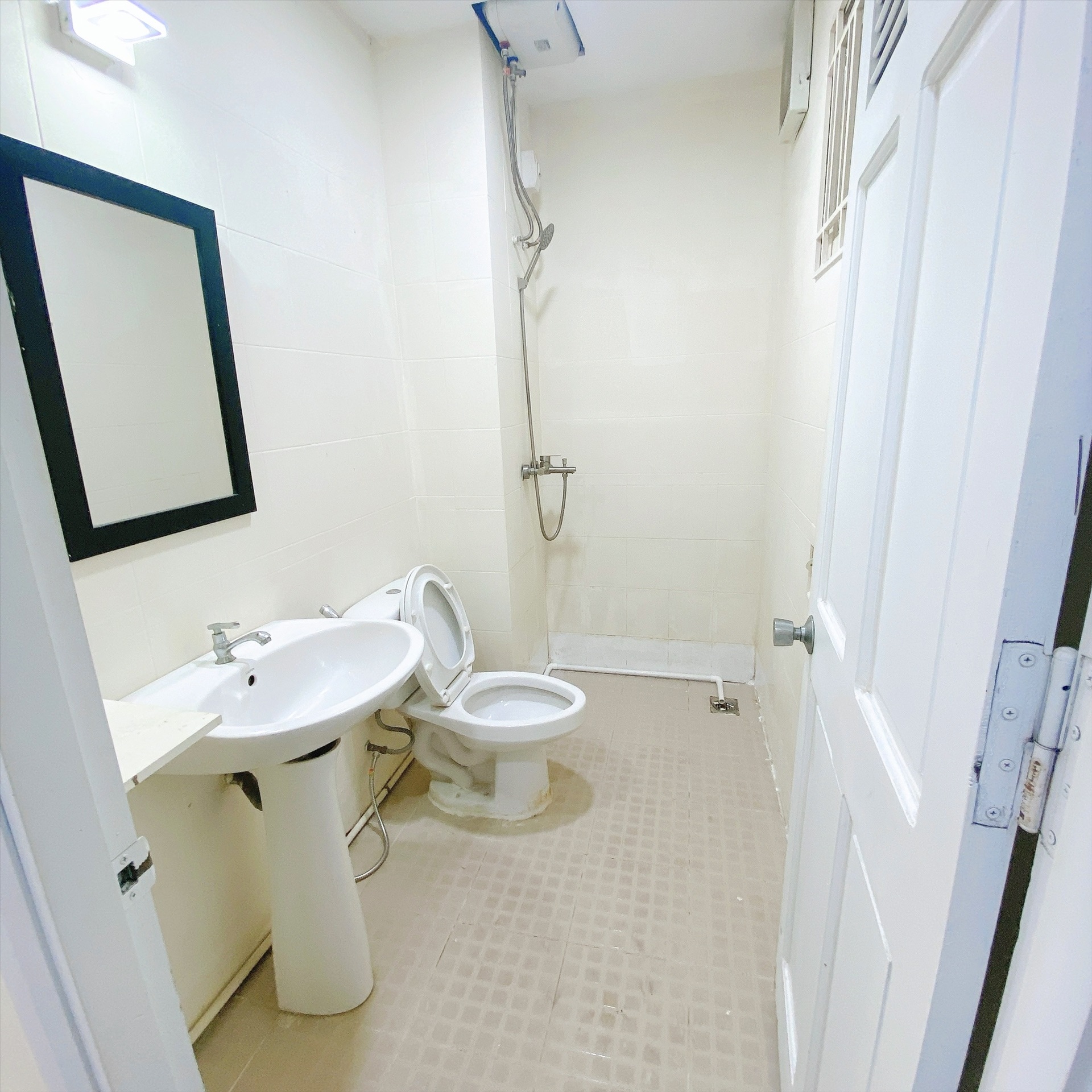 Phòng trọ 1 Phòng ngủ 25m2 tại Fam Home Thủ Khoa Huân - Quận 1 - Phòng tắm