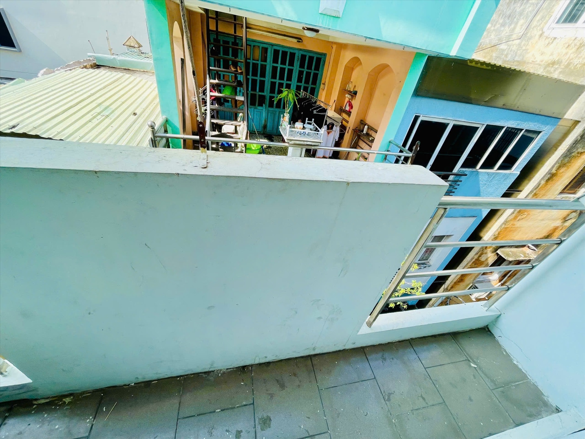 Phòng trọ Studio 25m2 tại CT Home Nguyễn Trãi - Quận 1 - Ban công