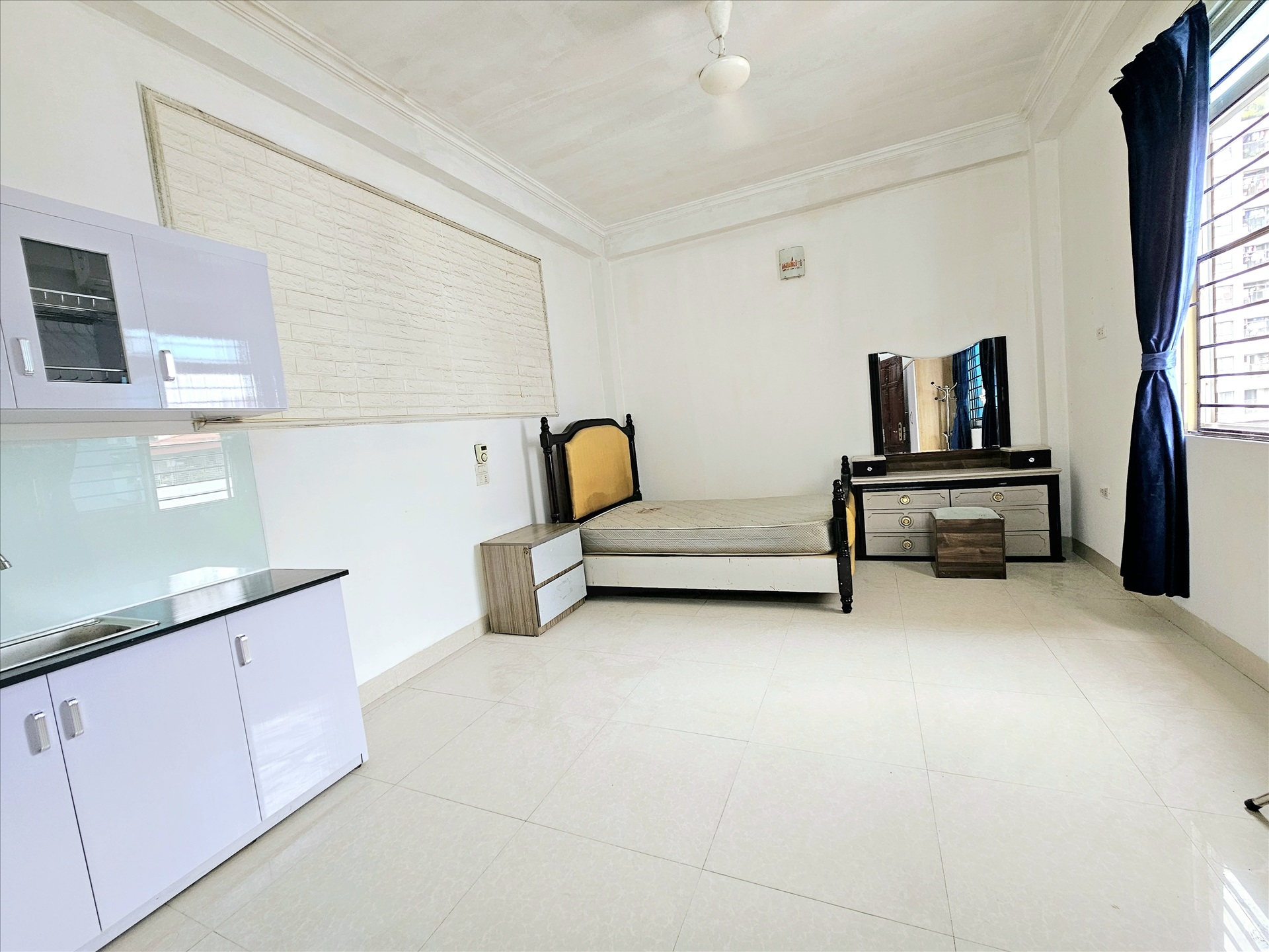Phòng trọ Studio 28m2 tại My Home Khúc Thừa Dụ - Cầu Giấy - Phòng ngủ