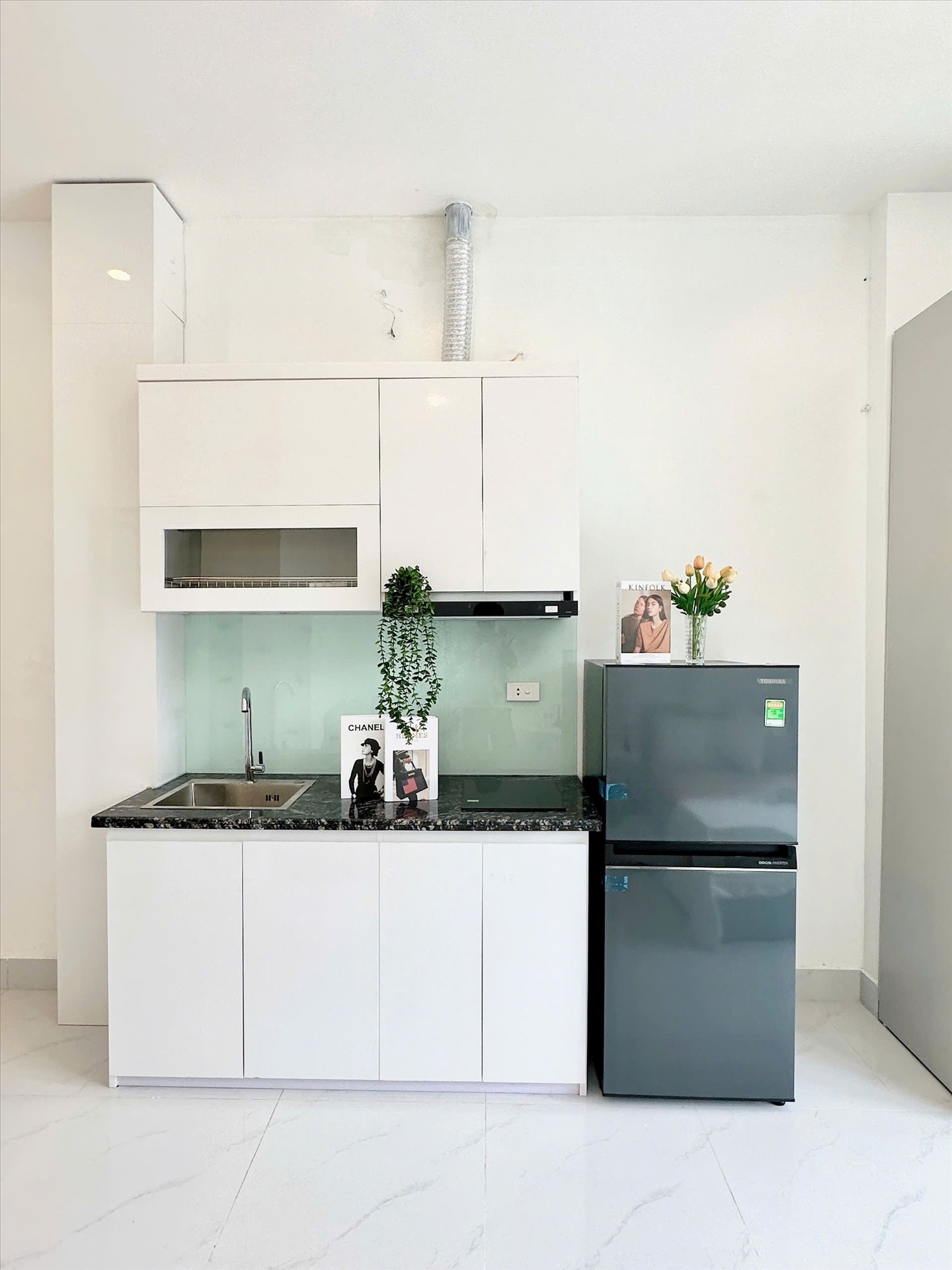 Phòng trọ Studio 25m2 tại Suha Home Trung Kính - Cầu Giấy - Phòng bếp