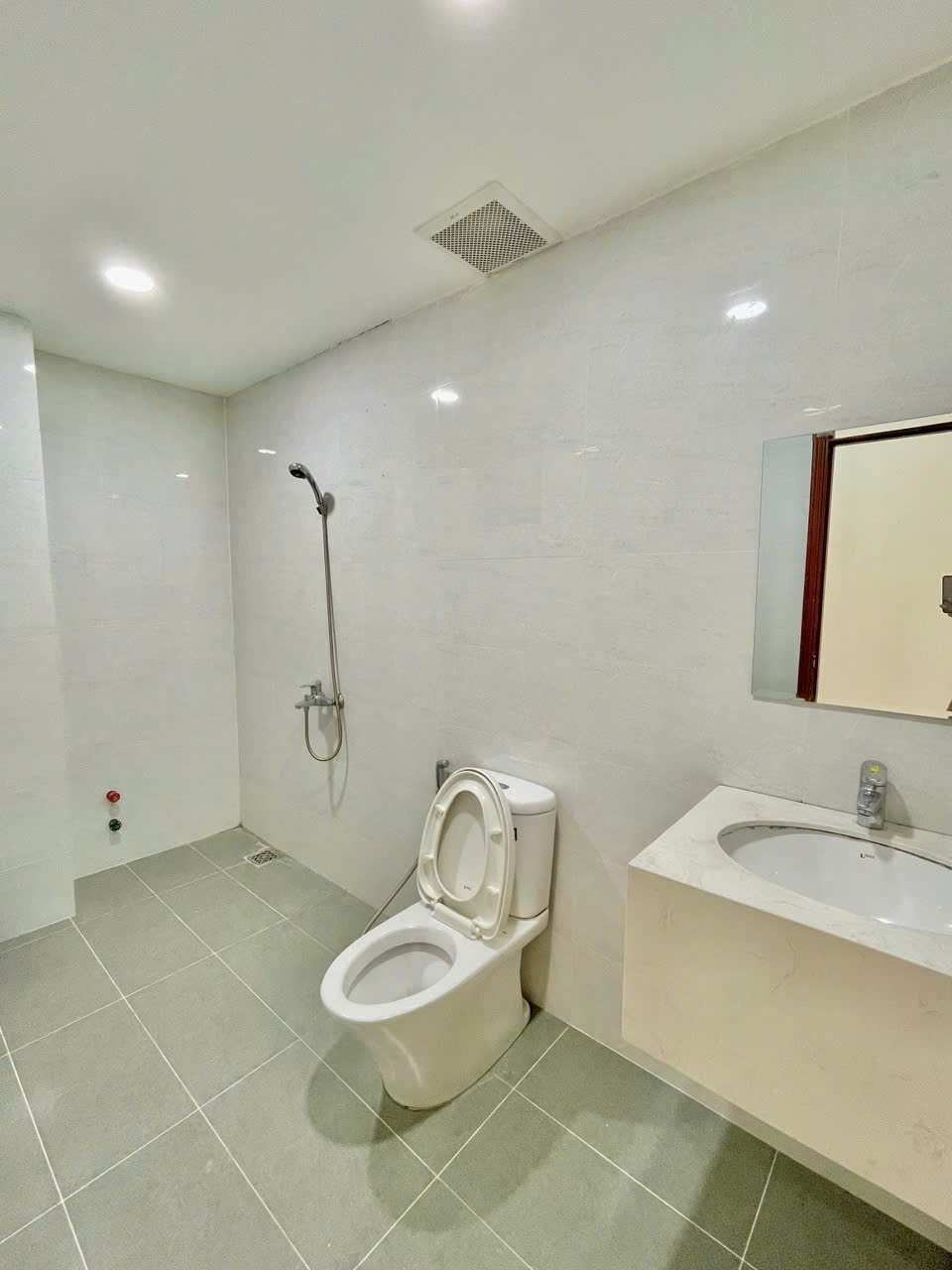 Phòng trọ Studio 52m2 tại AB House Phan Văn Trị - Gò Vấp - Phòng tắm