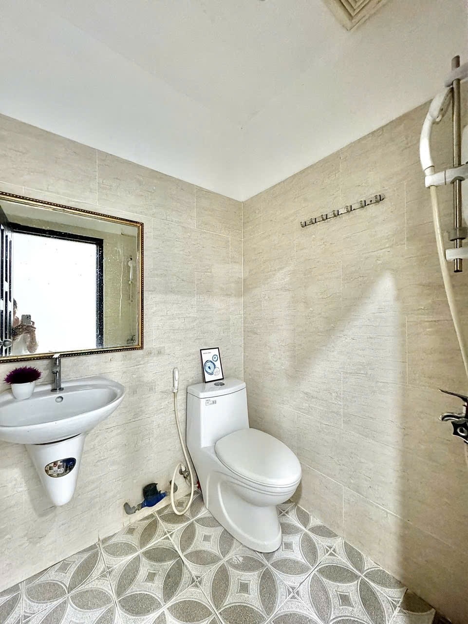 Phòng trọ 1 Phòng ngủ 35m2 tại Lacasa House Nguyễn Duy Trinh - Quận 2 - Phòng tắm