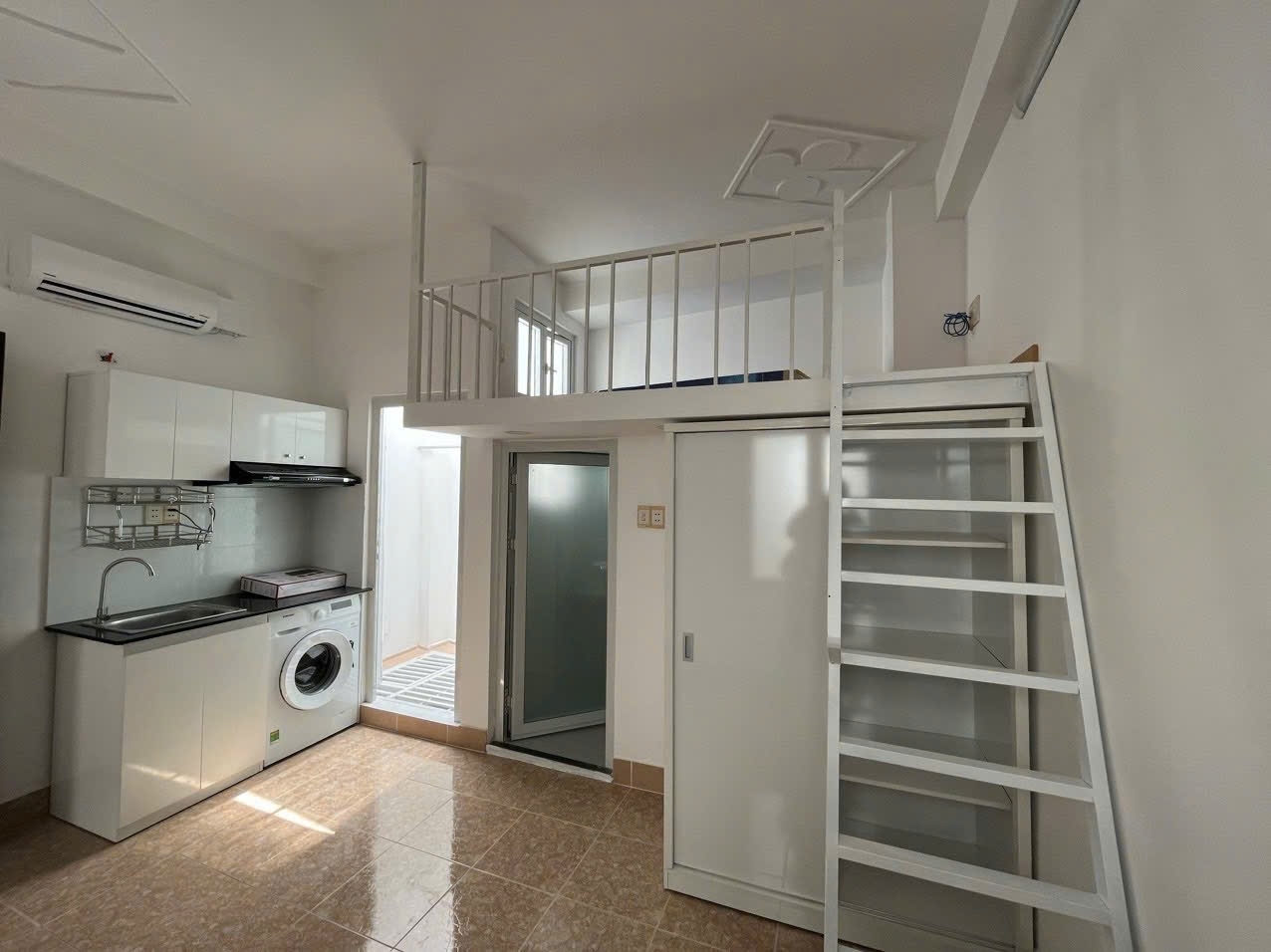 Phòng trọ TVQ House Bùi Đình Túy - Bình Thạnh - Phòng (*)
