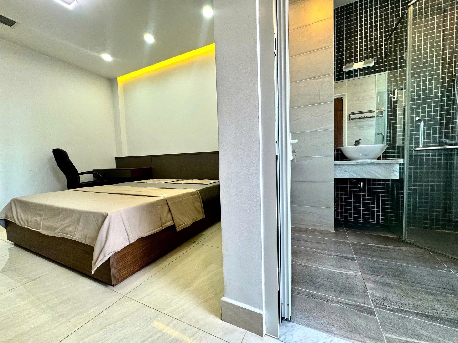 Phòng trọ HT Home Nguyễn Phúc Chu - Tân Bình - Phòng (*)