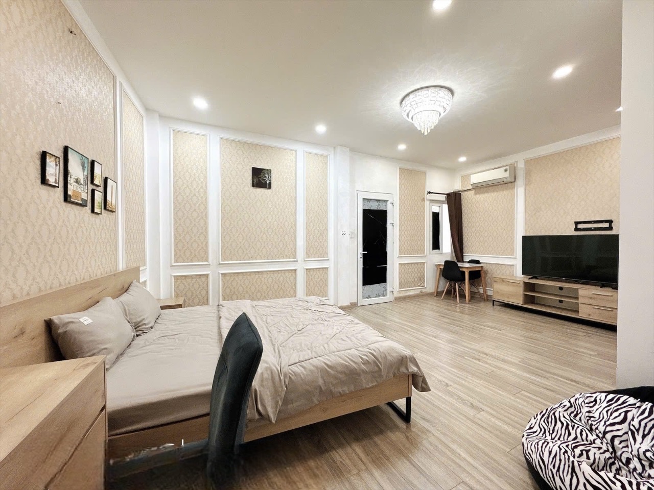 Phòng trọ AT House Điện Biên Phủ - Quận 10 - Phòng (*)