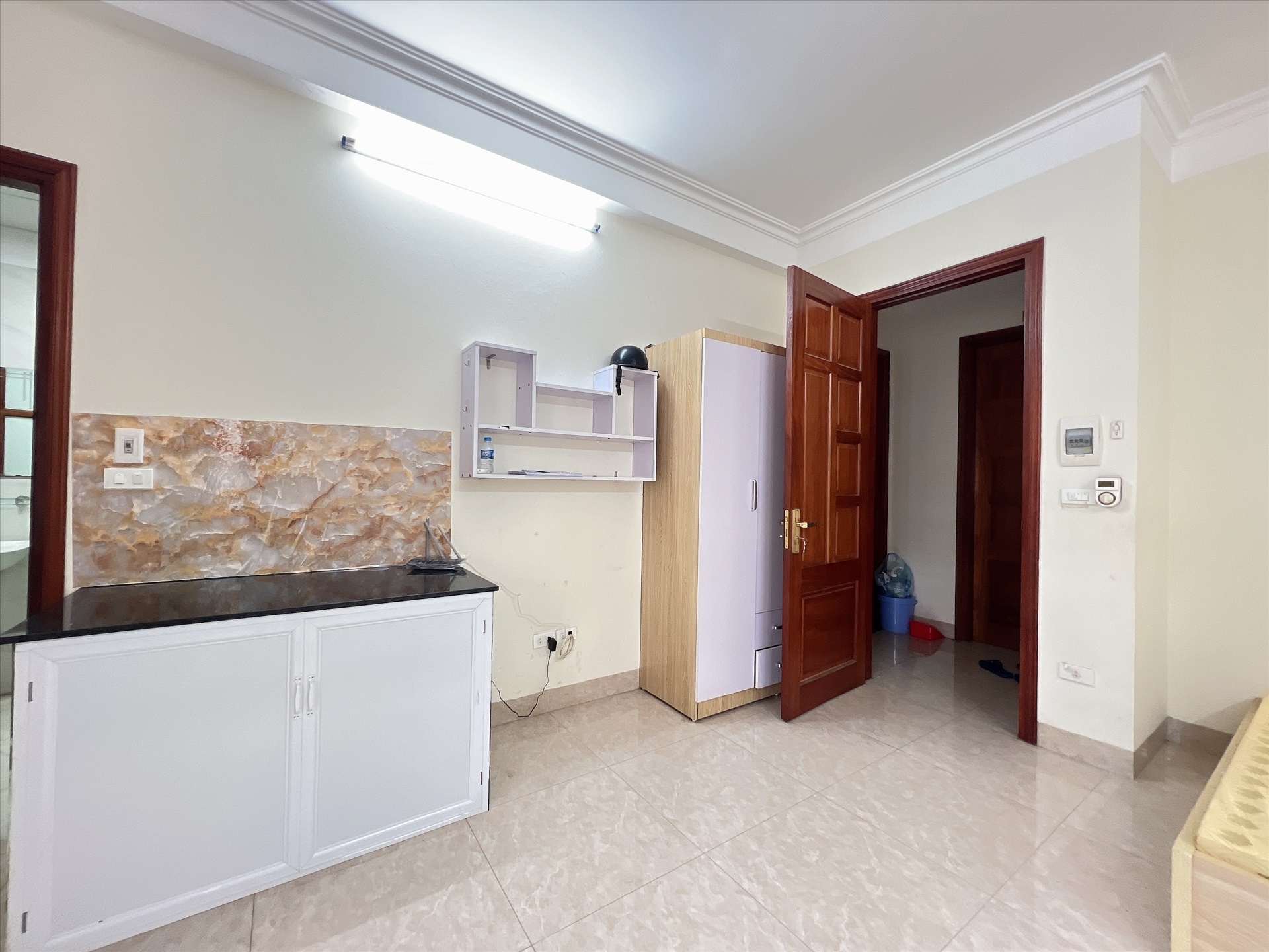 Phòng trọ AT Home Pháo Đài Láng - Đống Đa - Phòng (*)