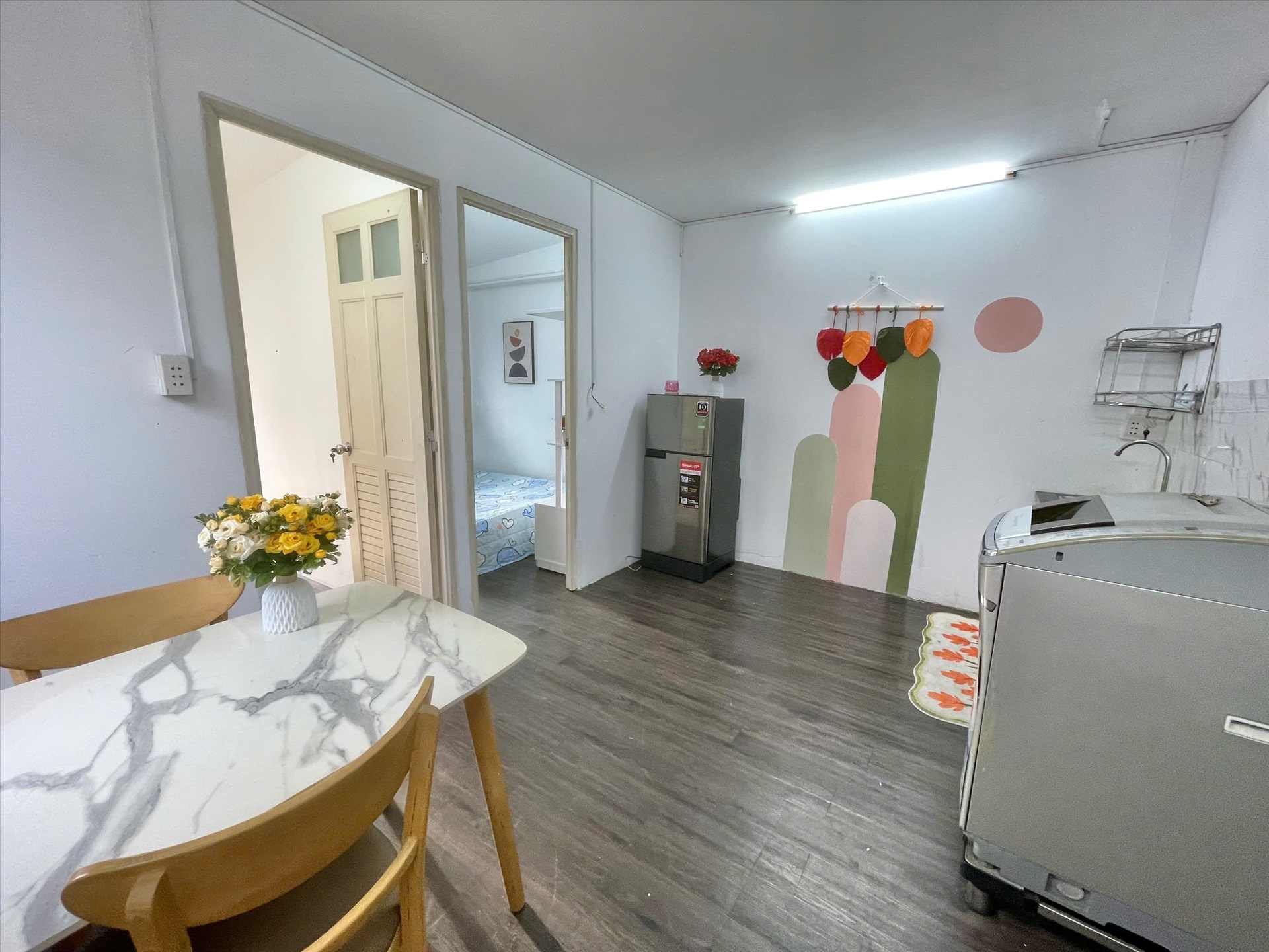 Phòng trọ CT House Hoàng Sa - Quận 1 - Toàn cảnh tòa nhà (*)