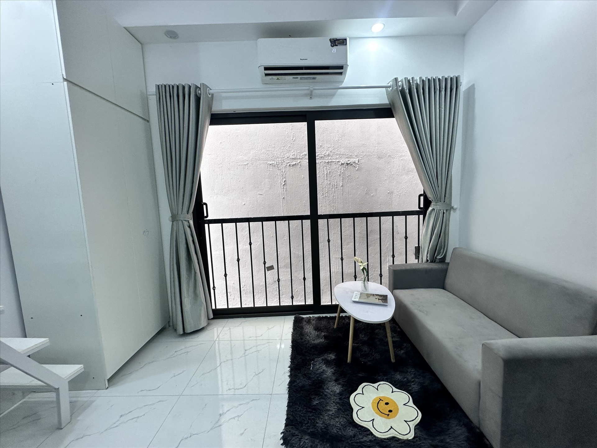 Phòng trọ Duplex 20m2 tại DreamHouse Mỹ Đình - Nam Từ Liêm - Phòng khách