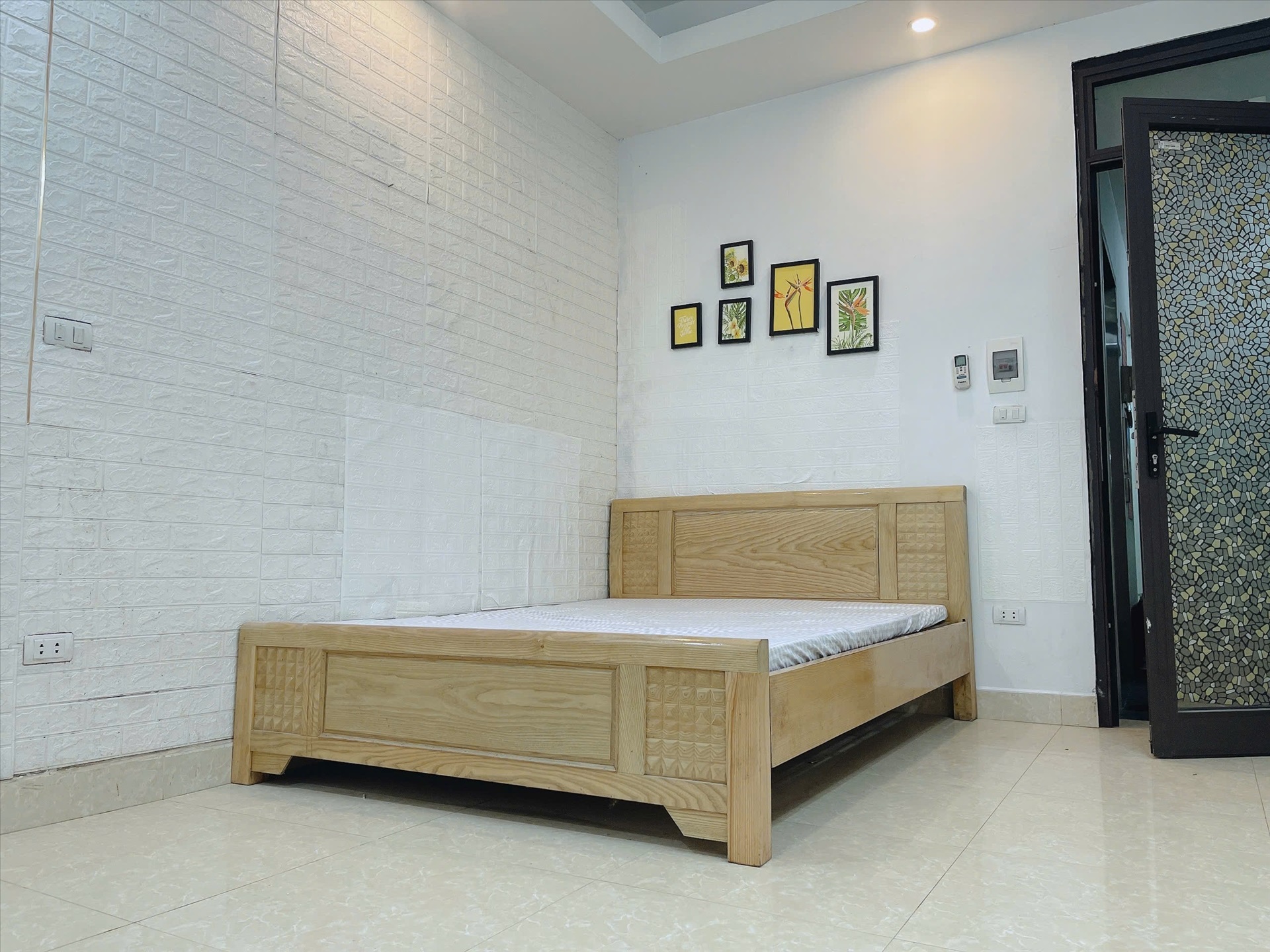 Phòng trọ TR Home Trung Kính - Cầu Giấy - Phòng (*)