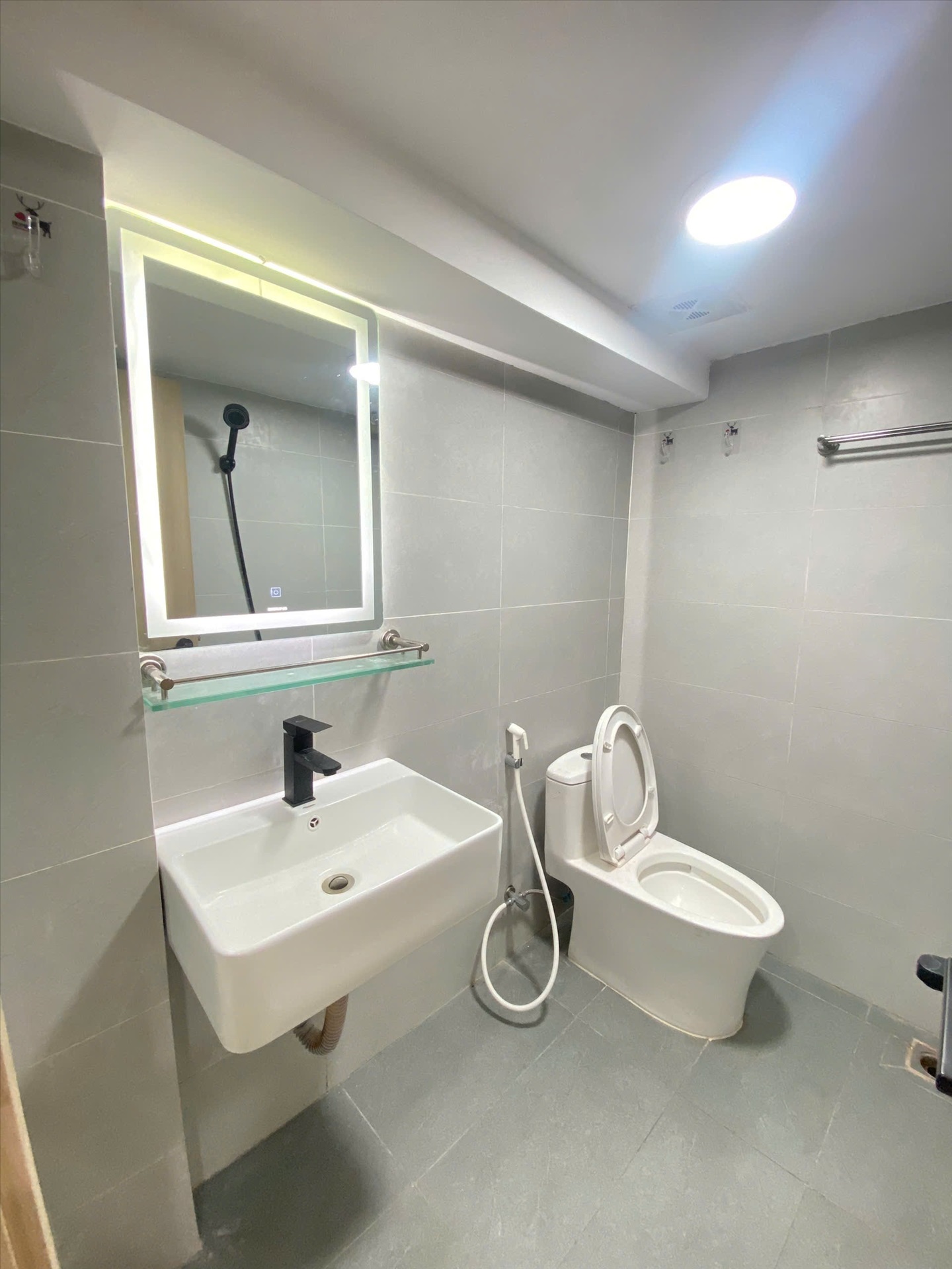 Phòng trọ Duplex 25m2 tại CTC Home Khương Đình - Thanh Xuân - Phòng tắm