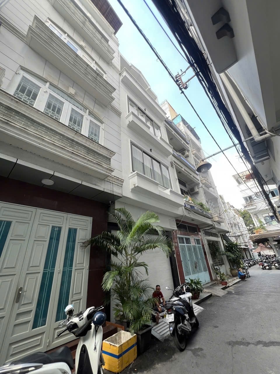 Phòng trọ HG Home Sư Vạn Hạnh - Gò Vấp - Toàn cảnh tòa nhà (*)