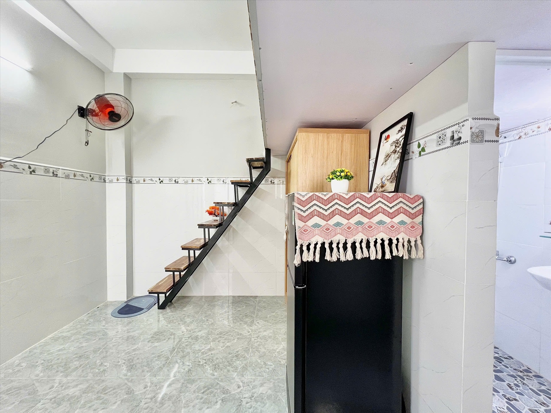 Phòng trọ Duplex 15m2 tại Lacasa Home B Dương Quảng Hàm - Gò Vấp - Phòng khách